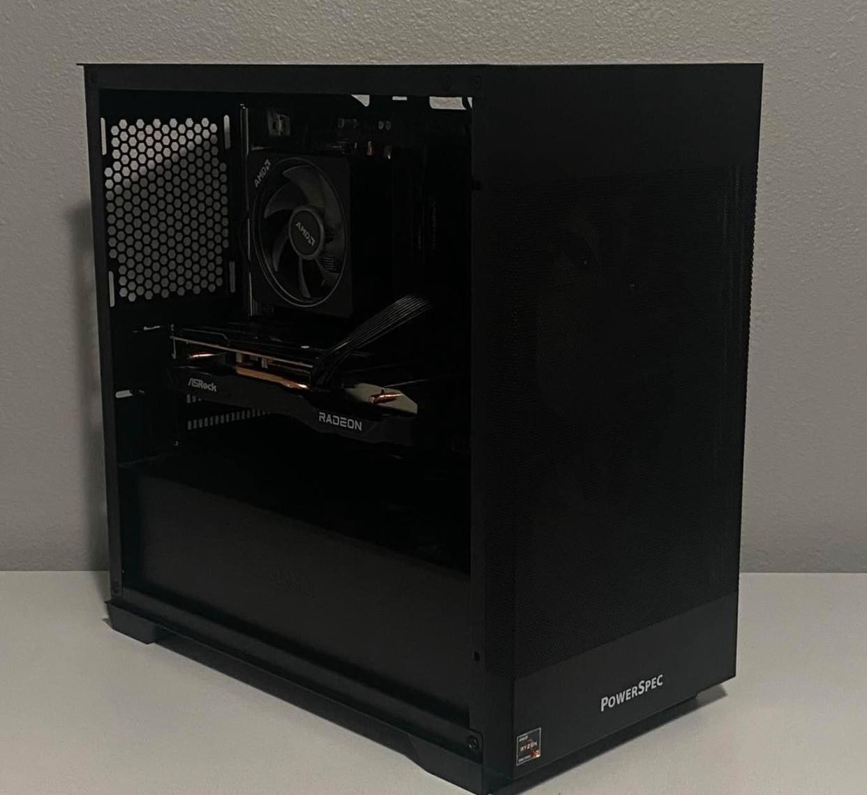 High End All Black Gaming Pc (5800x3D RX 7600 16GB RAM WIFI)
