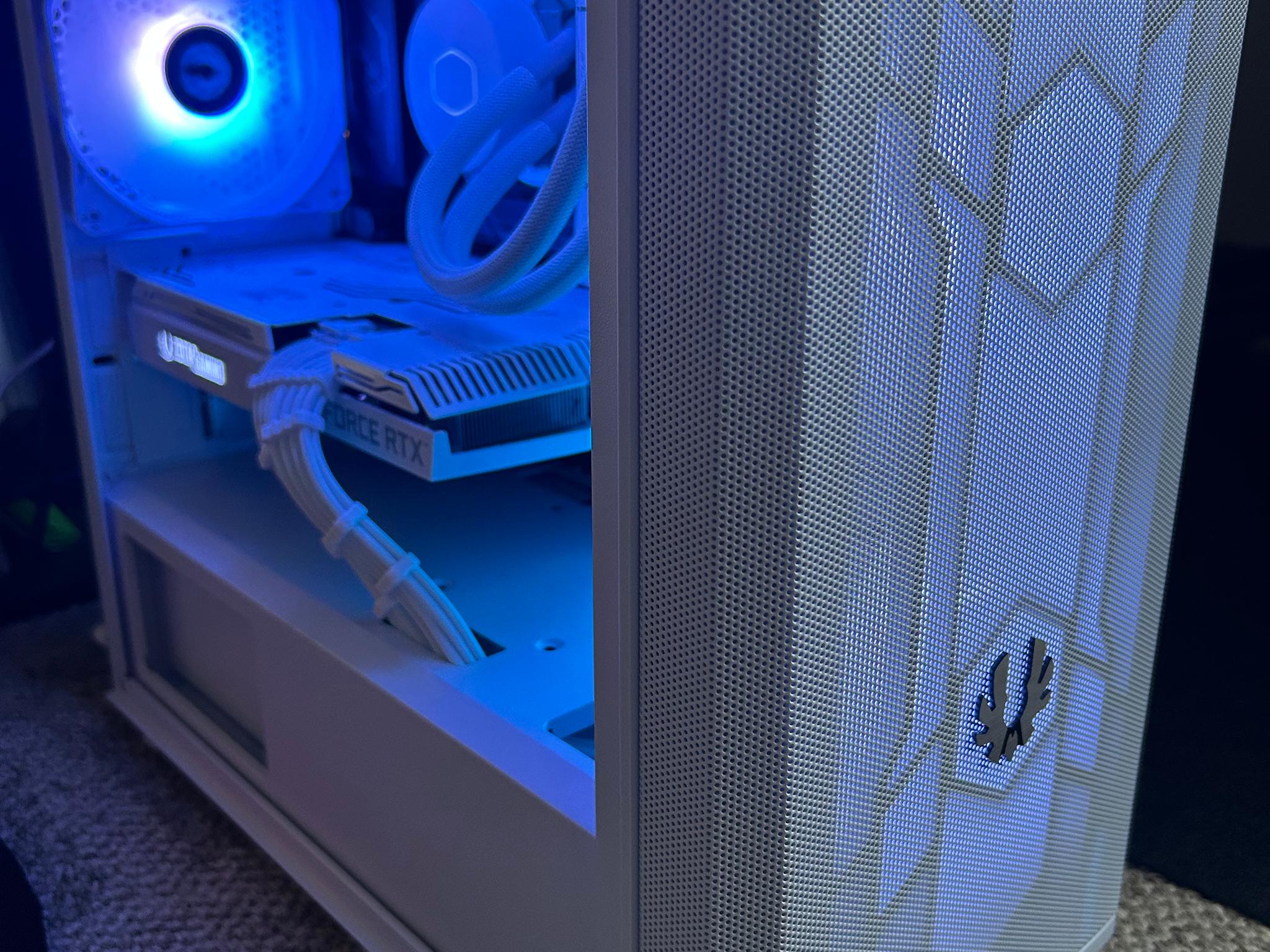 WHITE GAMING PC I3-12100F - RTX 3060