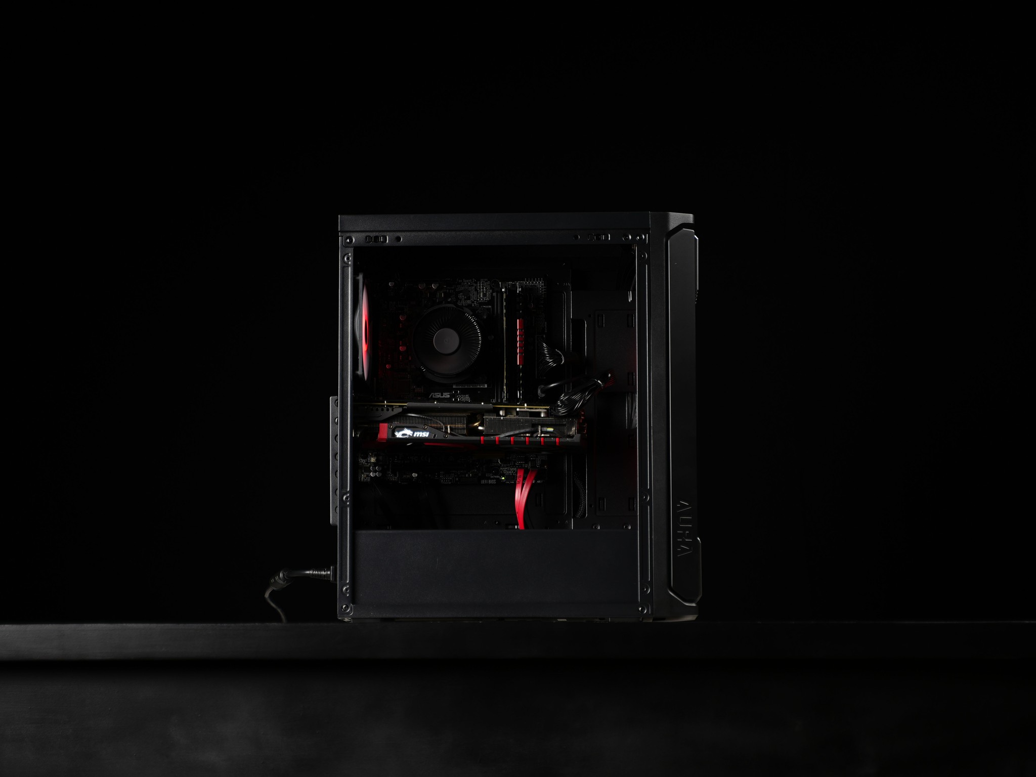 \ CT-00 / Radeon R9 390 Intel Core i7 6700K  1TB Windows 11 16GB Gaming PC