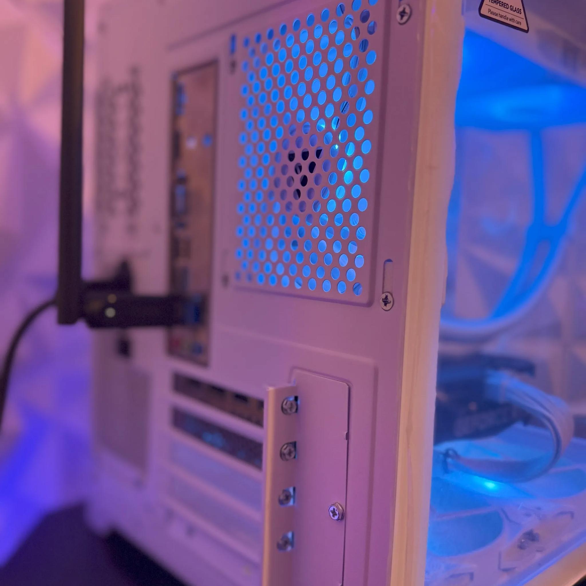 SNOW STORM 2.0 | All-White RGB Gaming PC | RTX 4060 | Intel i7-12700KF | 32GB DDR5