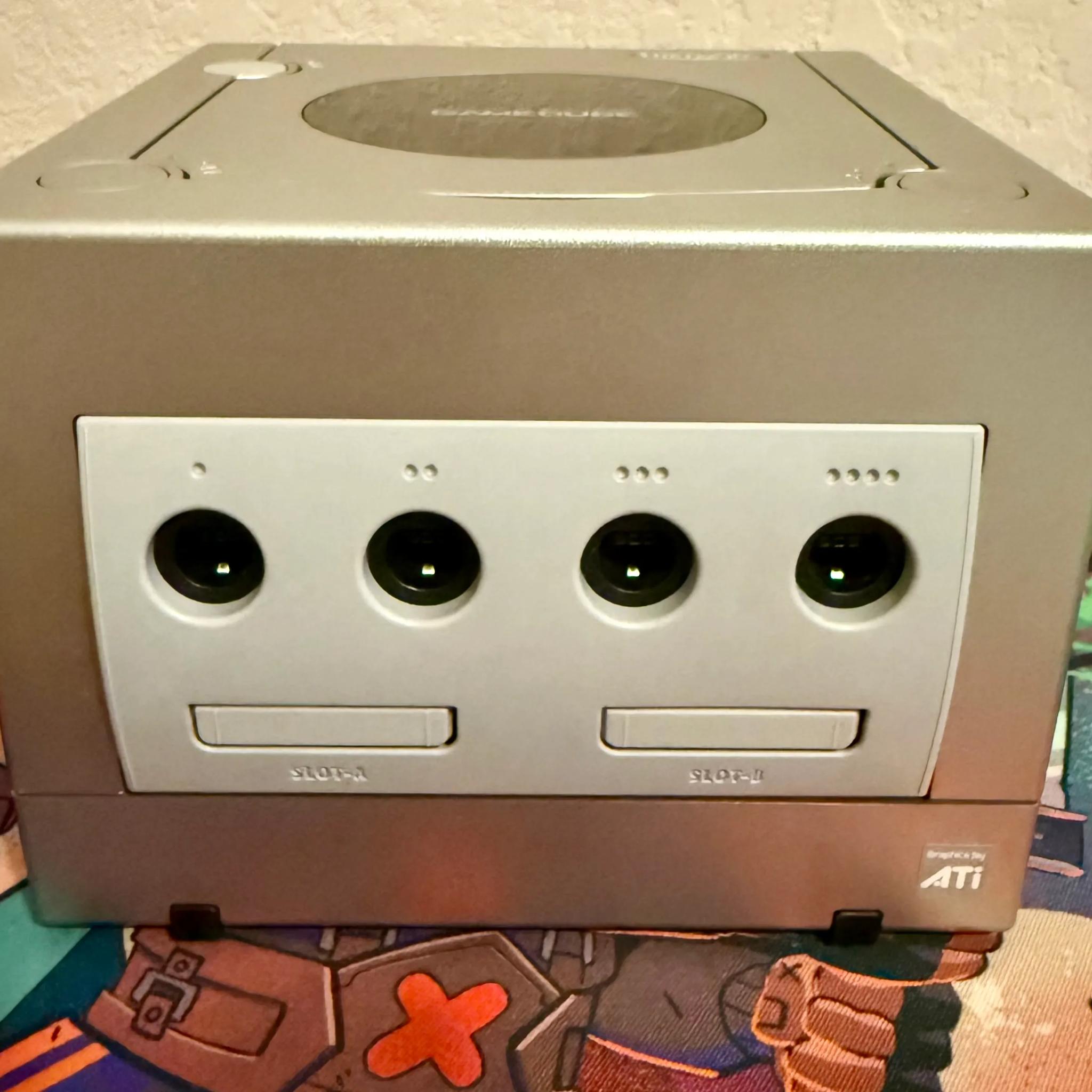 Nintendo GameCube Platinum Console (Silver)