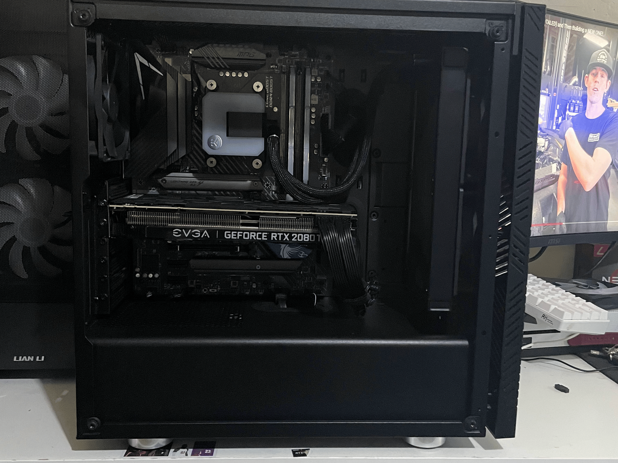 High level entry Gaming Computer (Ryzen 7 3700X + RTX 2080Ti)