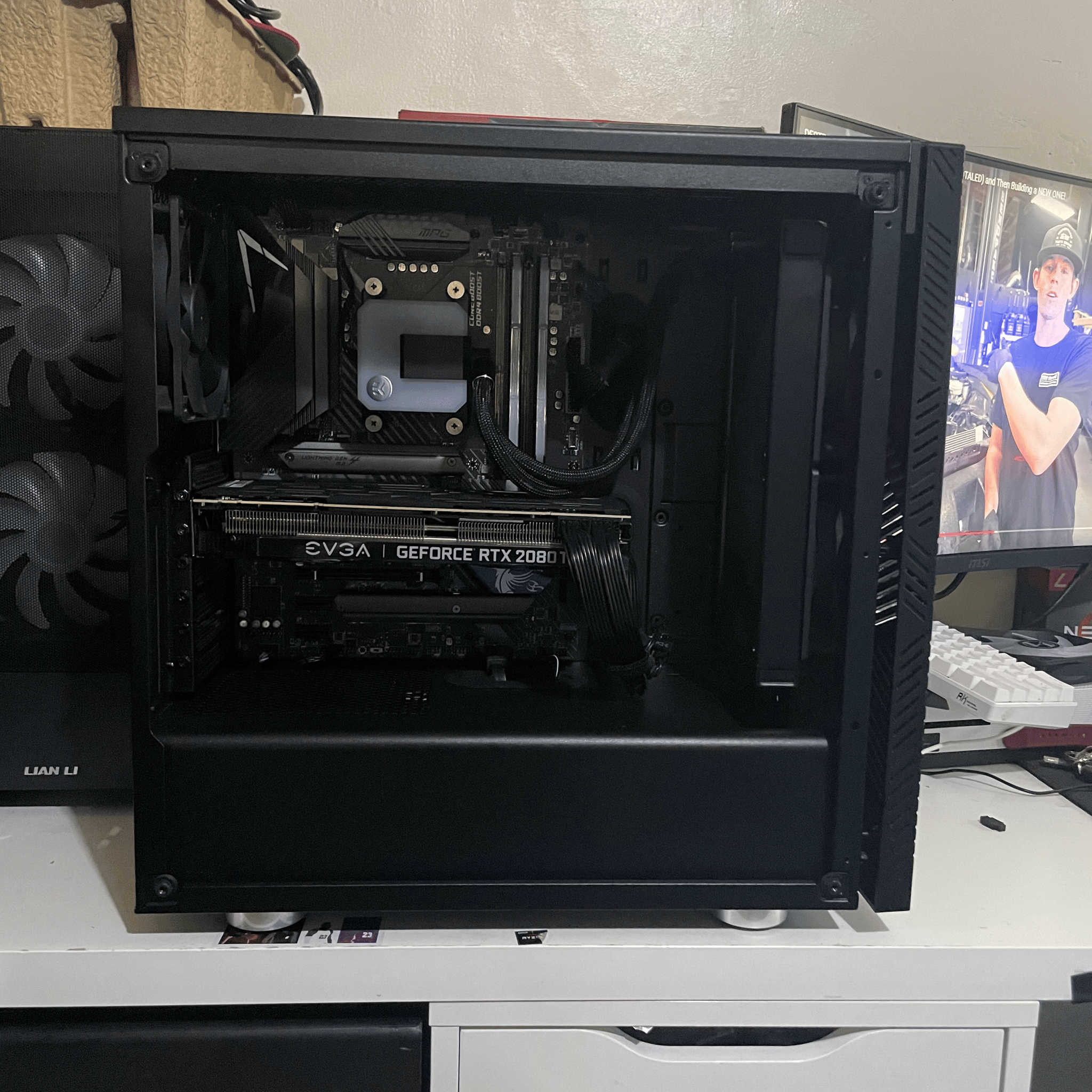 High level entry Gaming Computer (Ryzen 7 3700X + RTX 2080Ti)