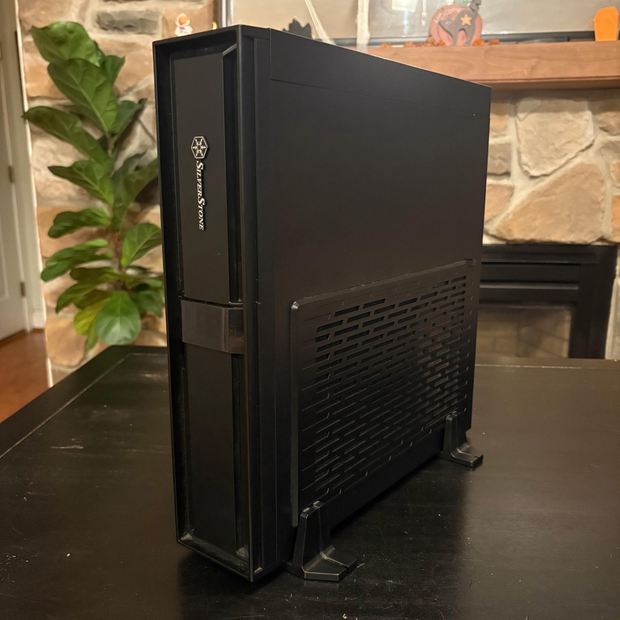 SilverStone Milo ML08 Mini-ITX Small Form Factor Case (Black)