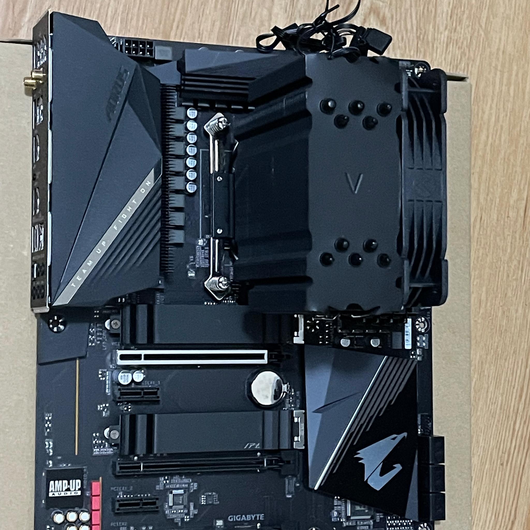 GIGABYTE B550 AORUS PRO AC With Ryzen 1700x, 32GB Ram