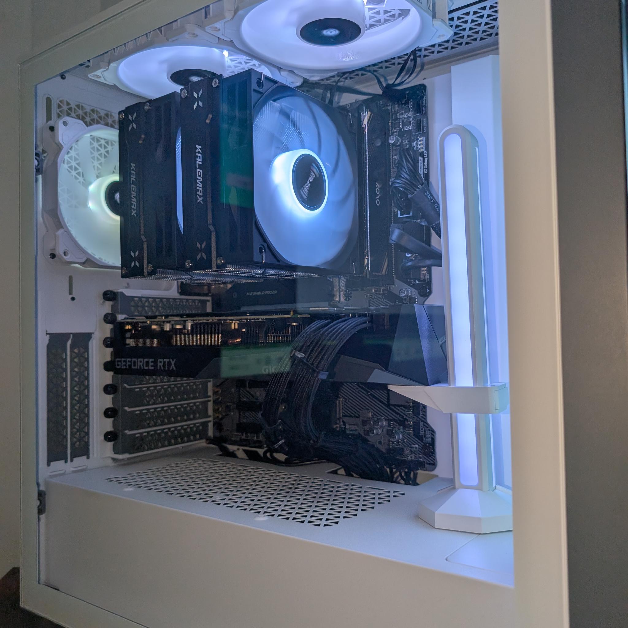 Intel i5 11400f / RTX 3070 / 16gb RAM / 1.5TB ssd / wifi