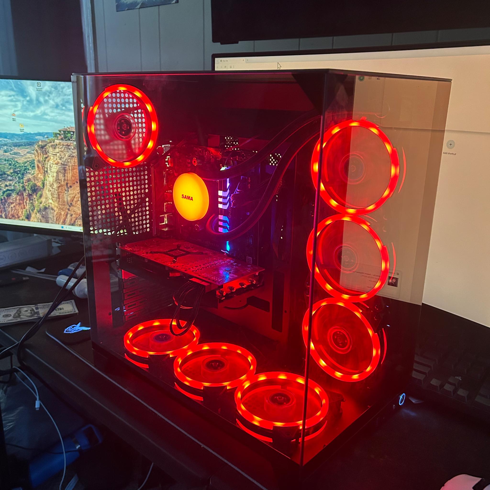 Glass Cube Gaming PC | RX 5700xt | Ryzen 5 | 32GB DDR4 | 1TB M.2 SSD