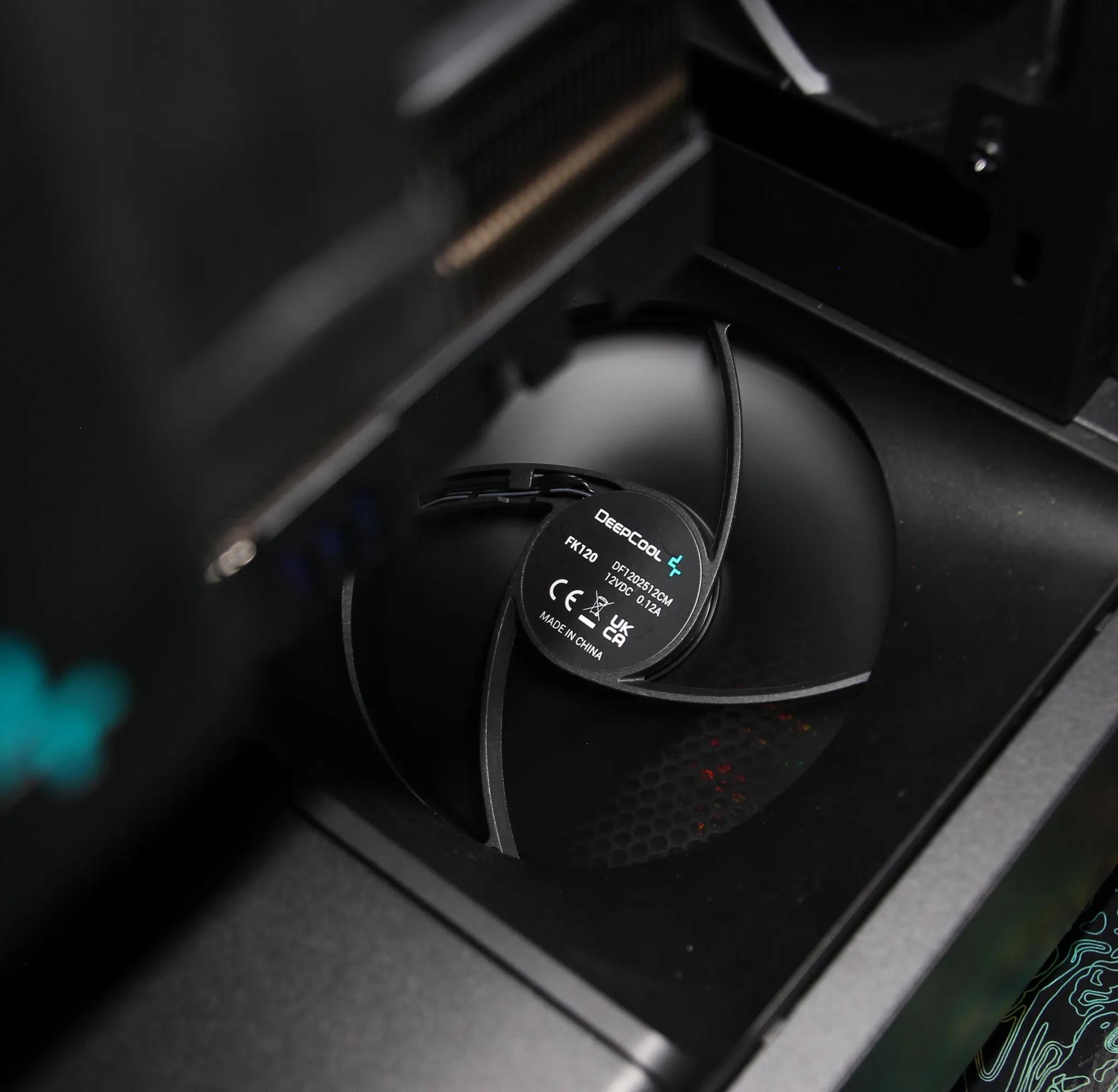 comm.004 // Ryzen 7 7800X3D, RTX 4070 Ti SUPER // High-End Gaming PC