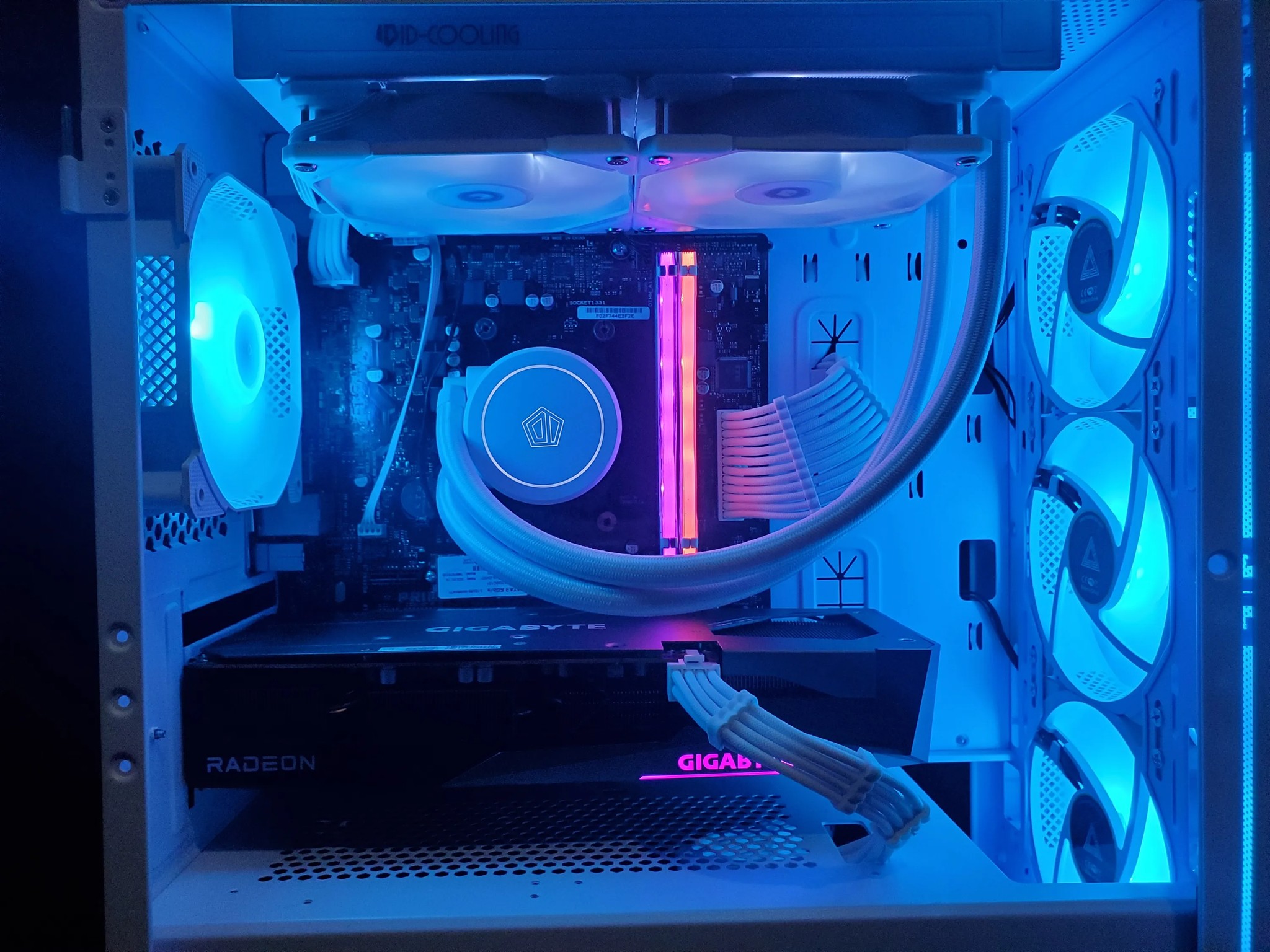 R5 3600X/ 6600XT Montech Gaming PC Computer