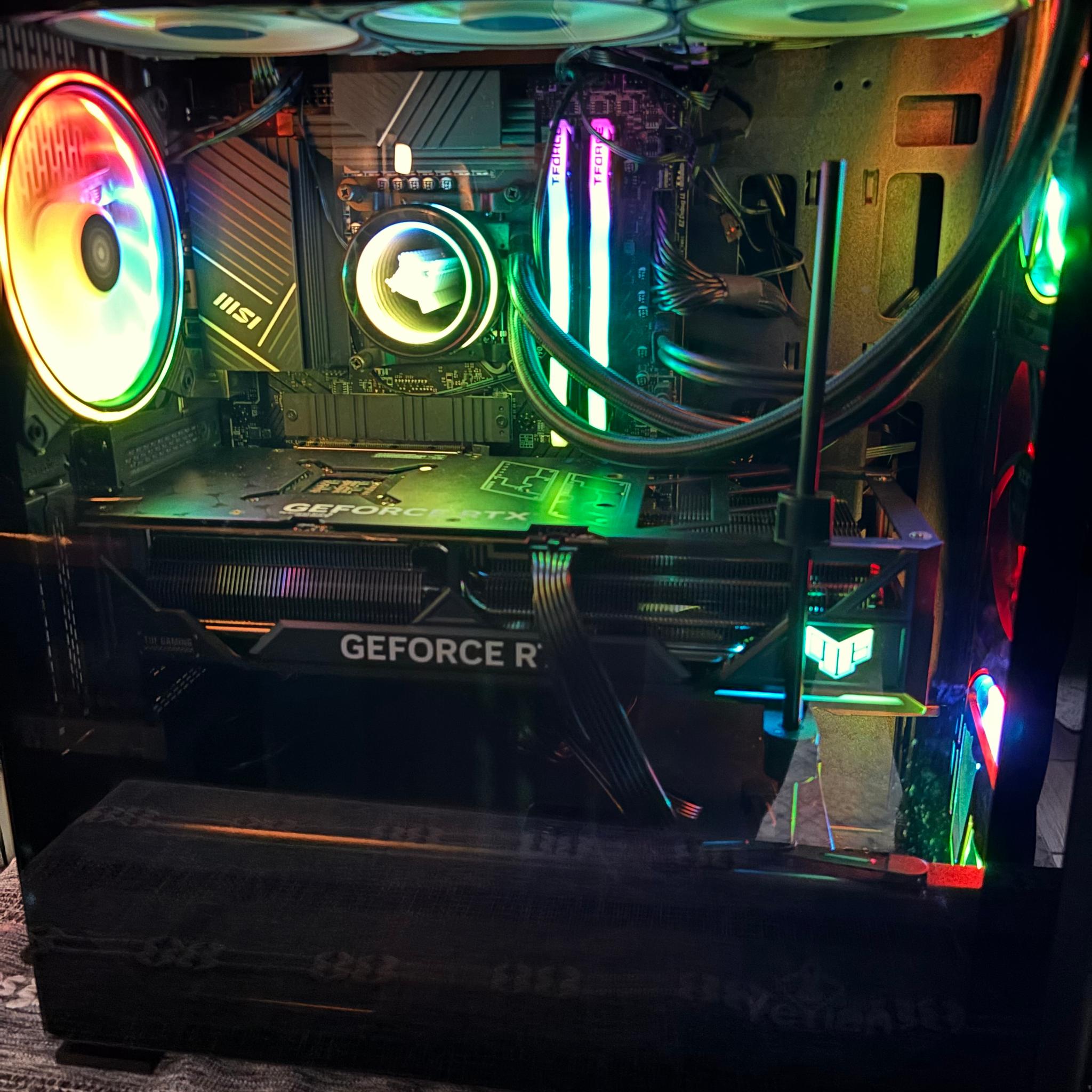 Gaming PC RTX 4090 Intel i9 14900KF 2TB m.2 SSD 32GB DDR5 6000mhz