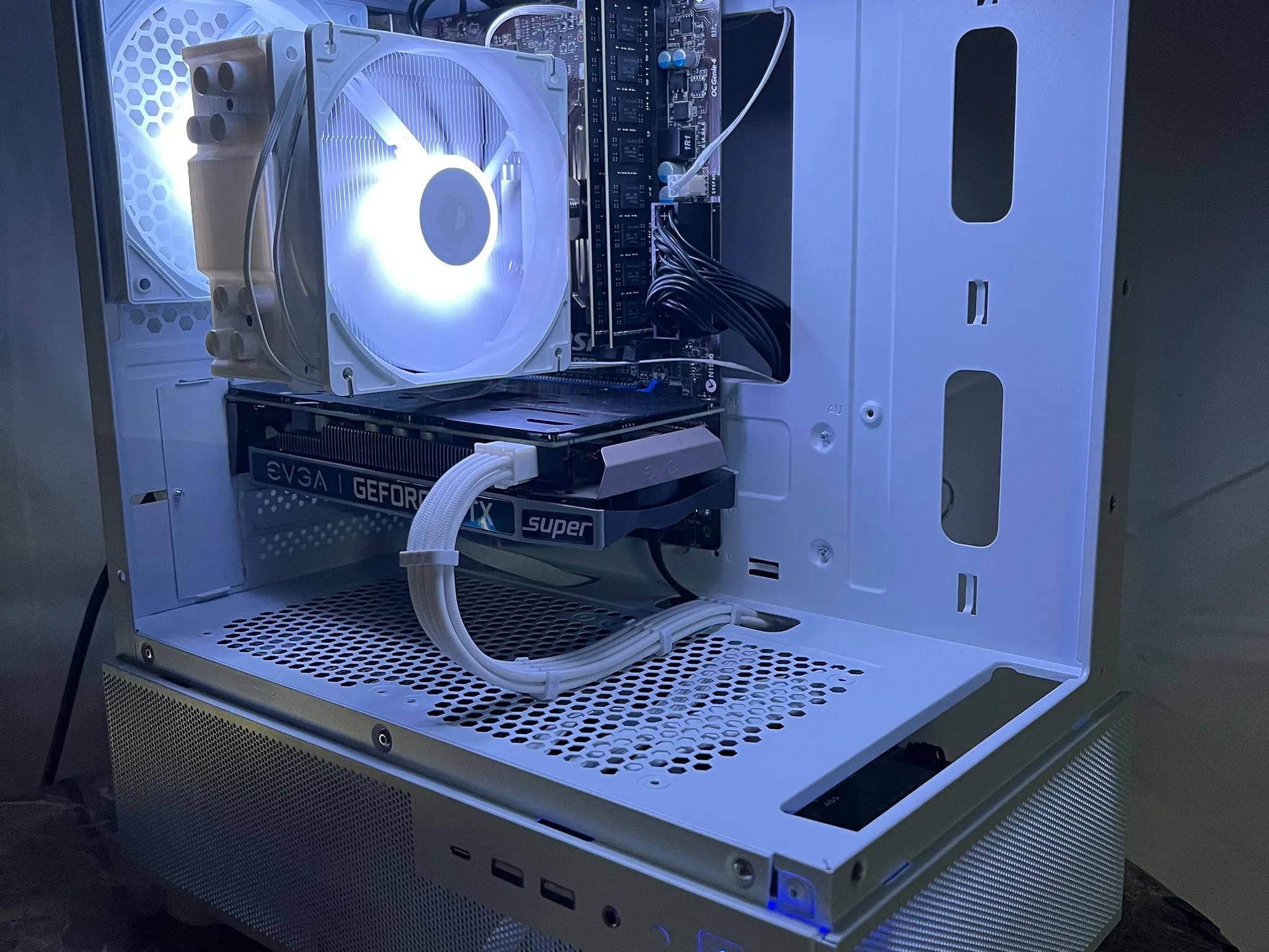⚪️🌙Midnight White⚪️🌙 | Budget PC | Intel Core i7 | GTX 1660 Super | 16GB RAM | 1TB SSD