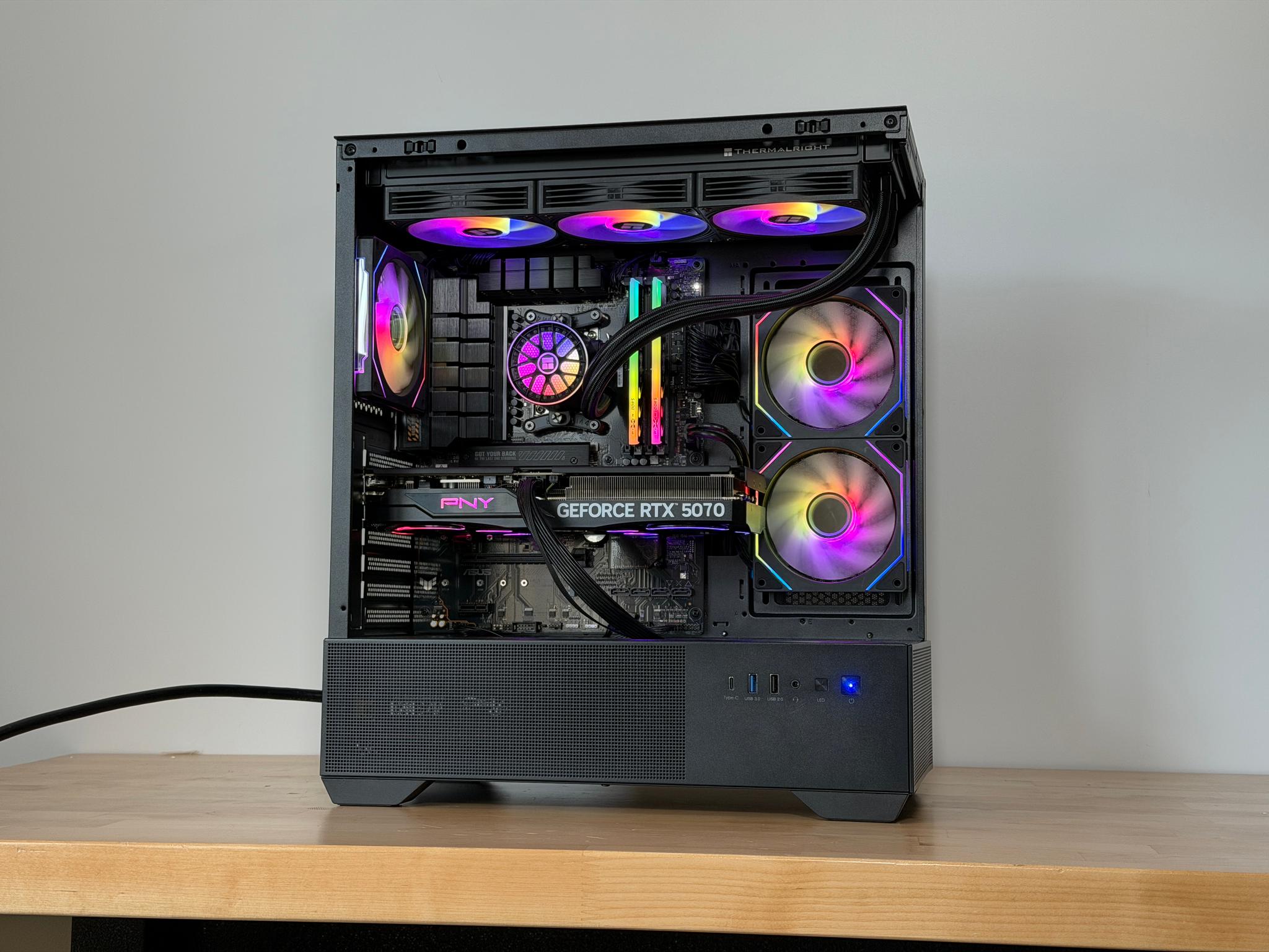 RTX 5070 Ryzen 7 7800x3d Gaming PC