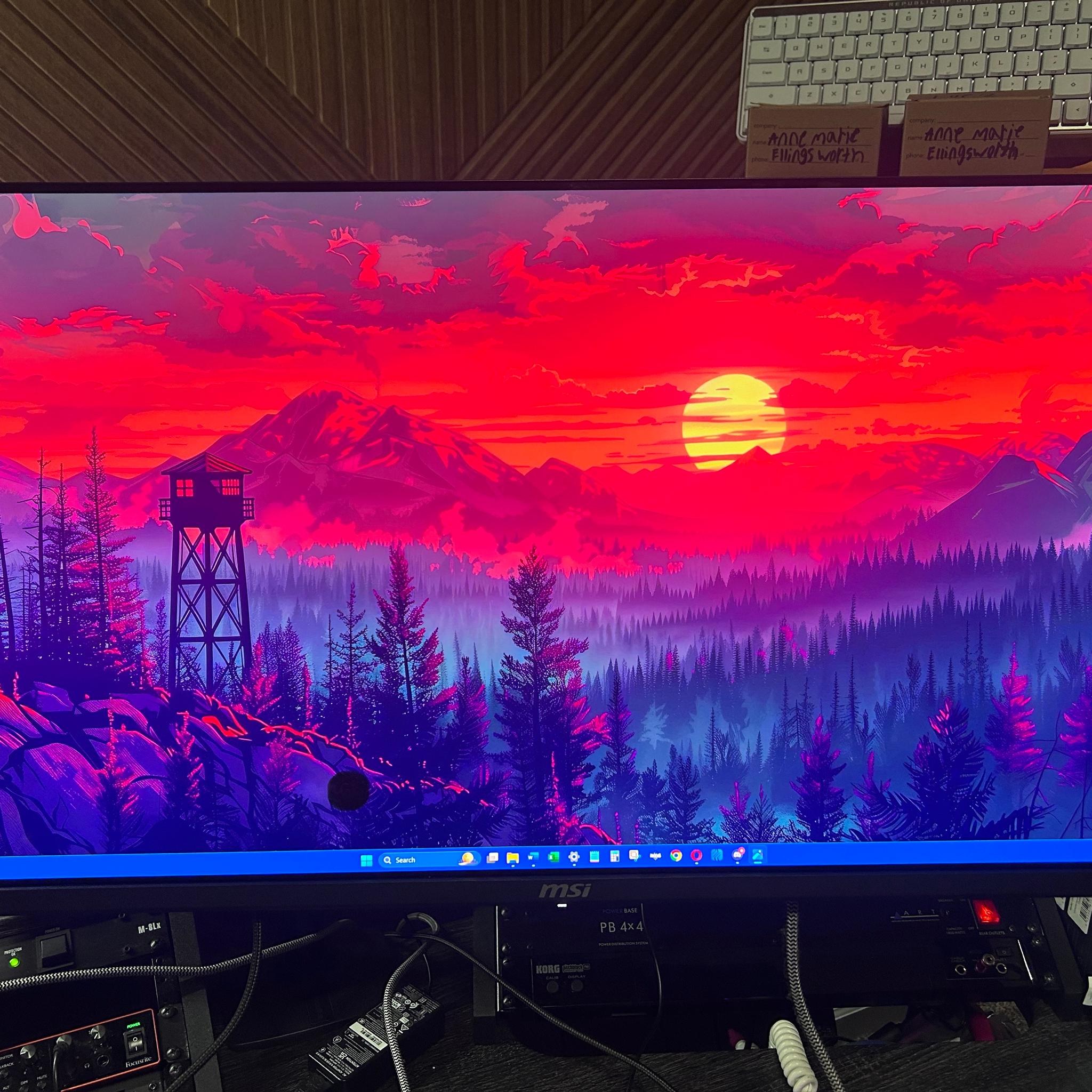 MSI QD-OLED 32" (4K) (165Hz) Gaming Monitor (MAG 321UP) (See Corner Damage) (Accepting Offers)