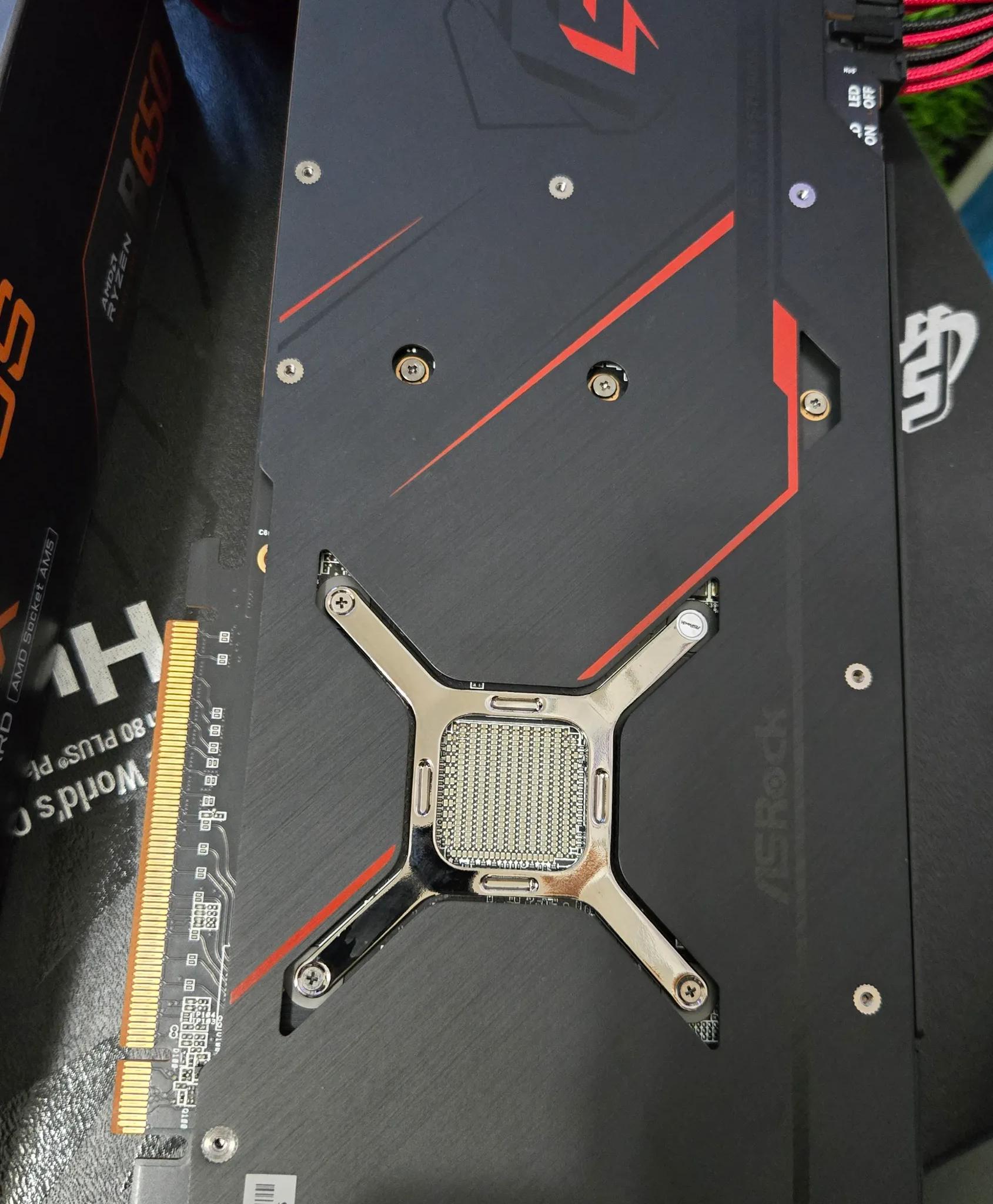 ASRock RX 6950XT Phantom Gaming OC 16gb GDDR6