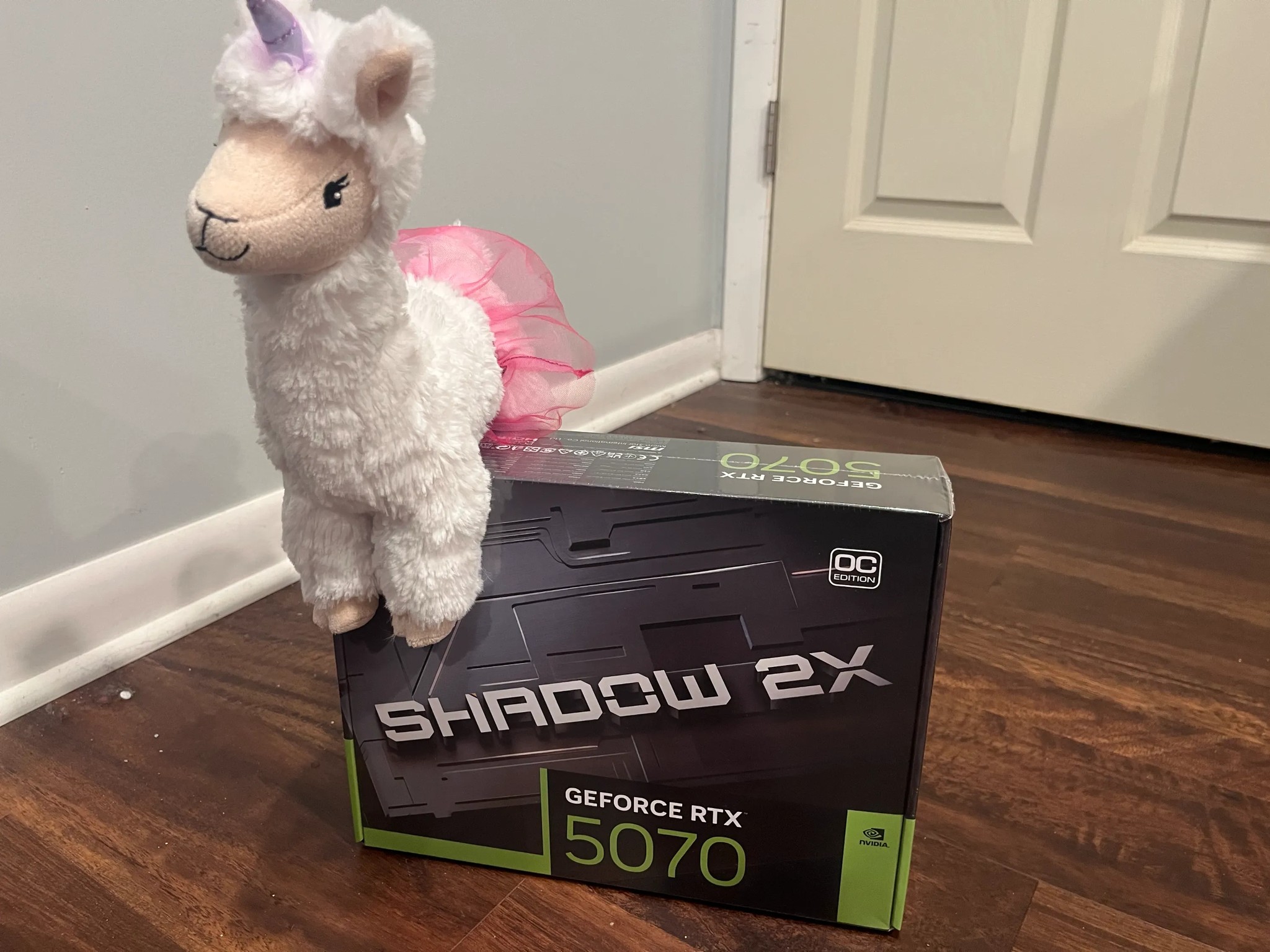 GeForce RTX 5070  *NEW* 12G MSI SHADOW 2X OC