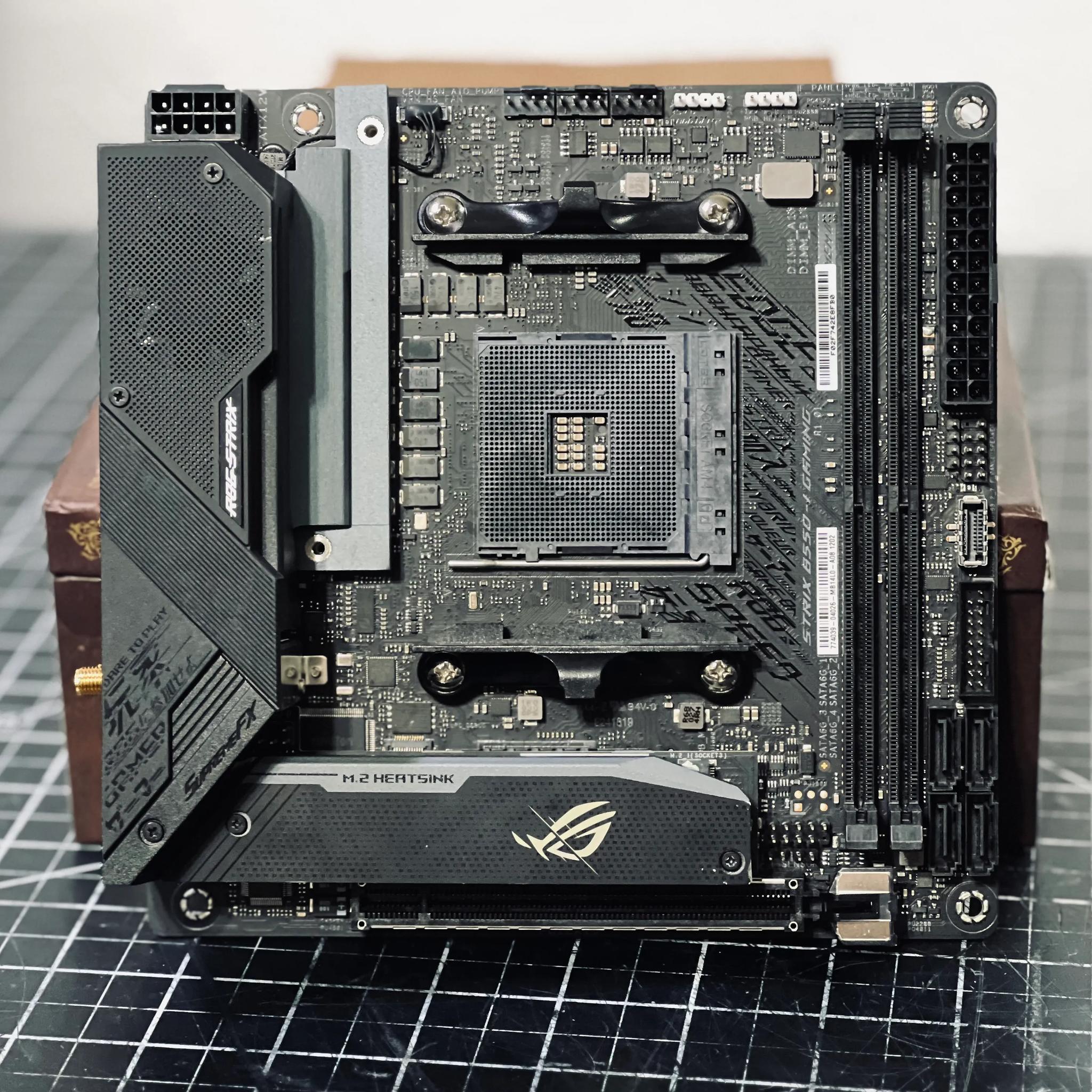 ROG Strix B550-I Gaming ITX motherboard - Ryzen 5000 series ready