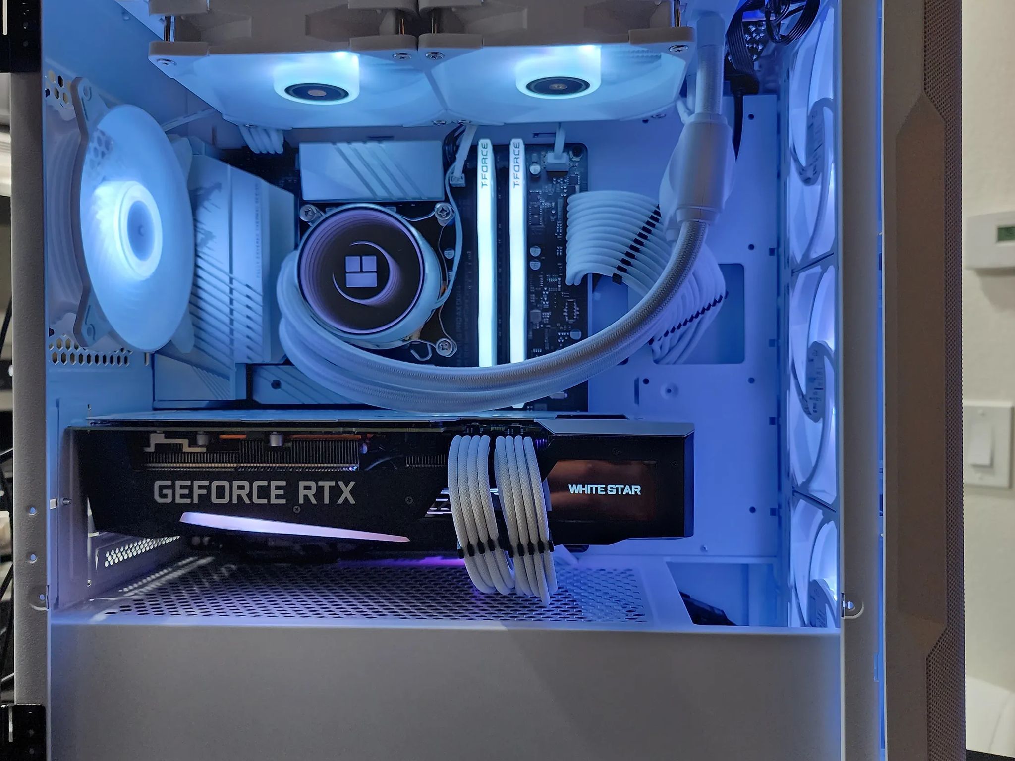 "White Star" Streaming/Gaming PC; i5-13400F | AORUS RTX 3070 | 32GB | 1TB