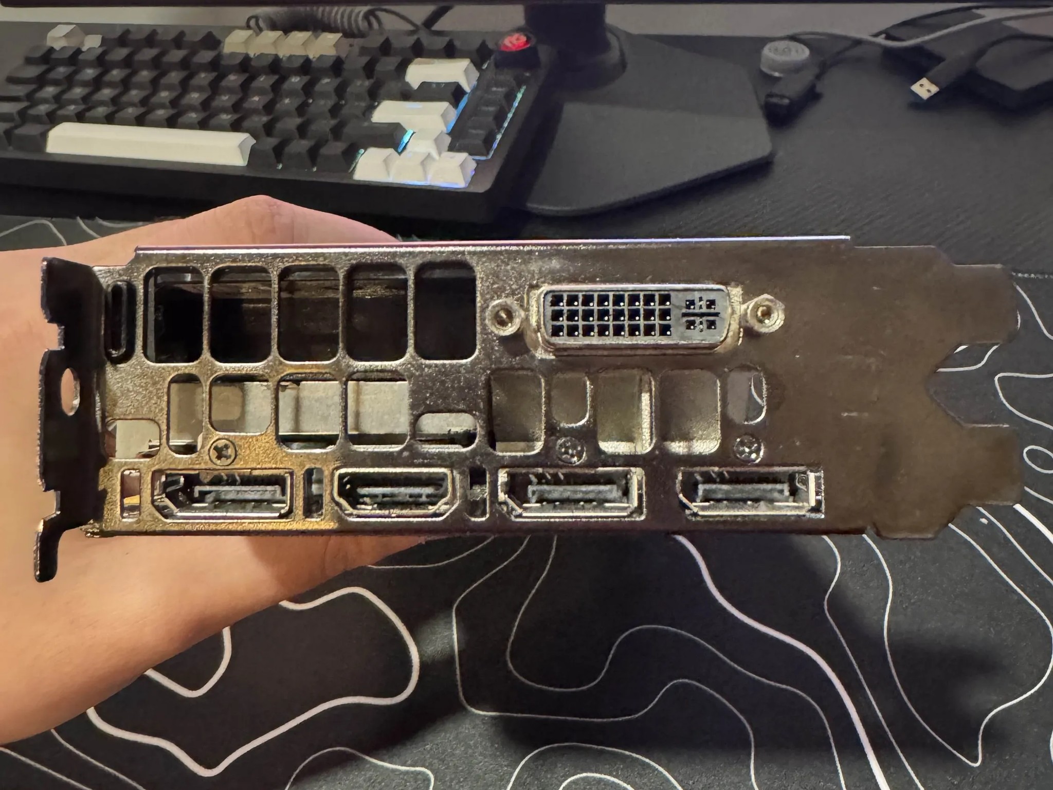 EVGA SSC ACX 2.0 GeForce GTX 950 2 GB Video Card