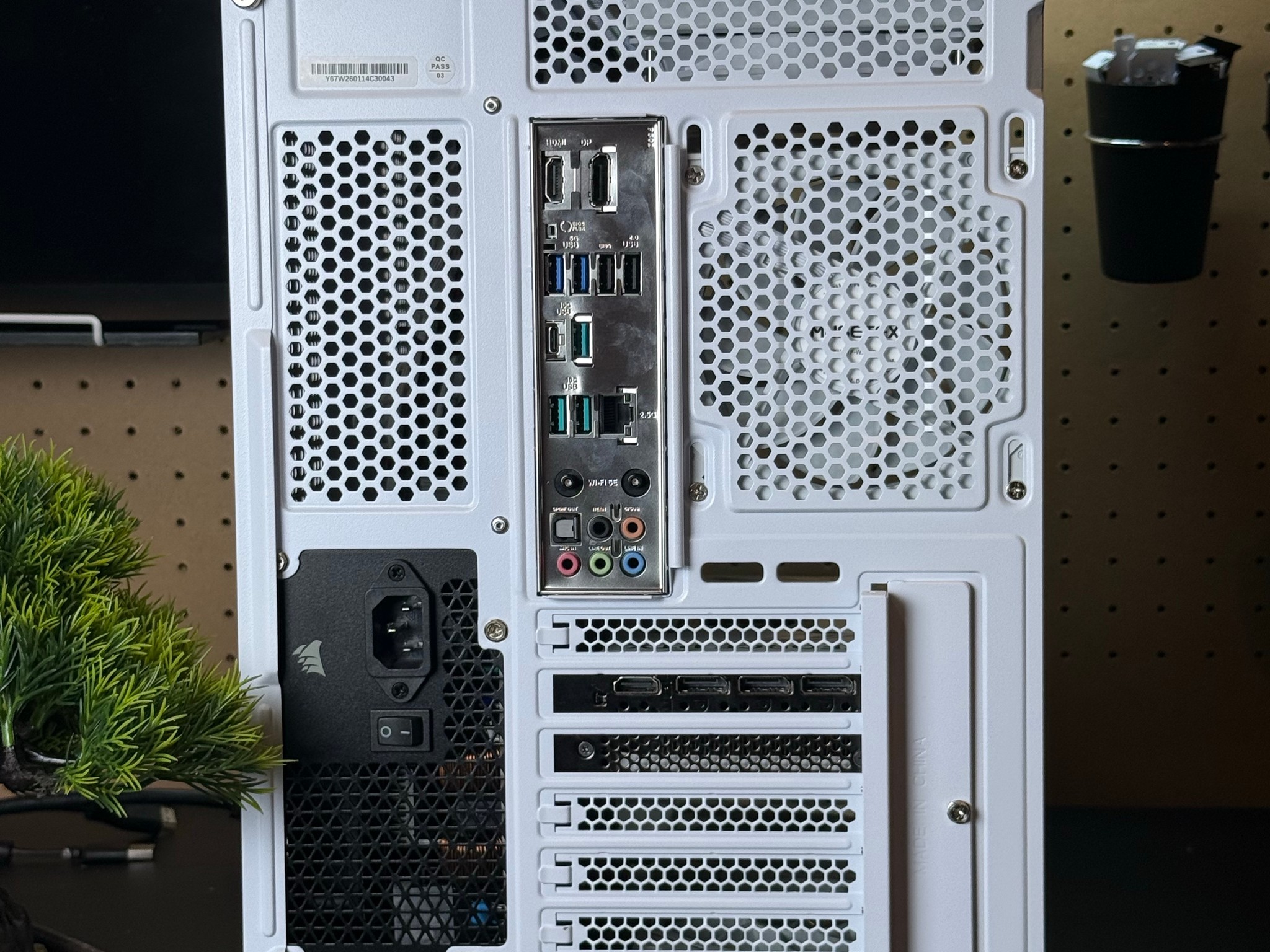 All White Gaming PC | RTX 4070 Ti Super | Ryzen 9 7950x | 32GB DDR5 RAM | 2TB | Windows 11