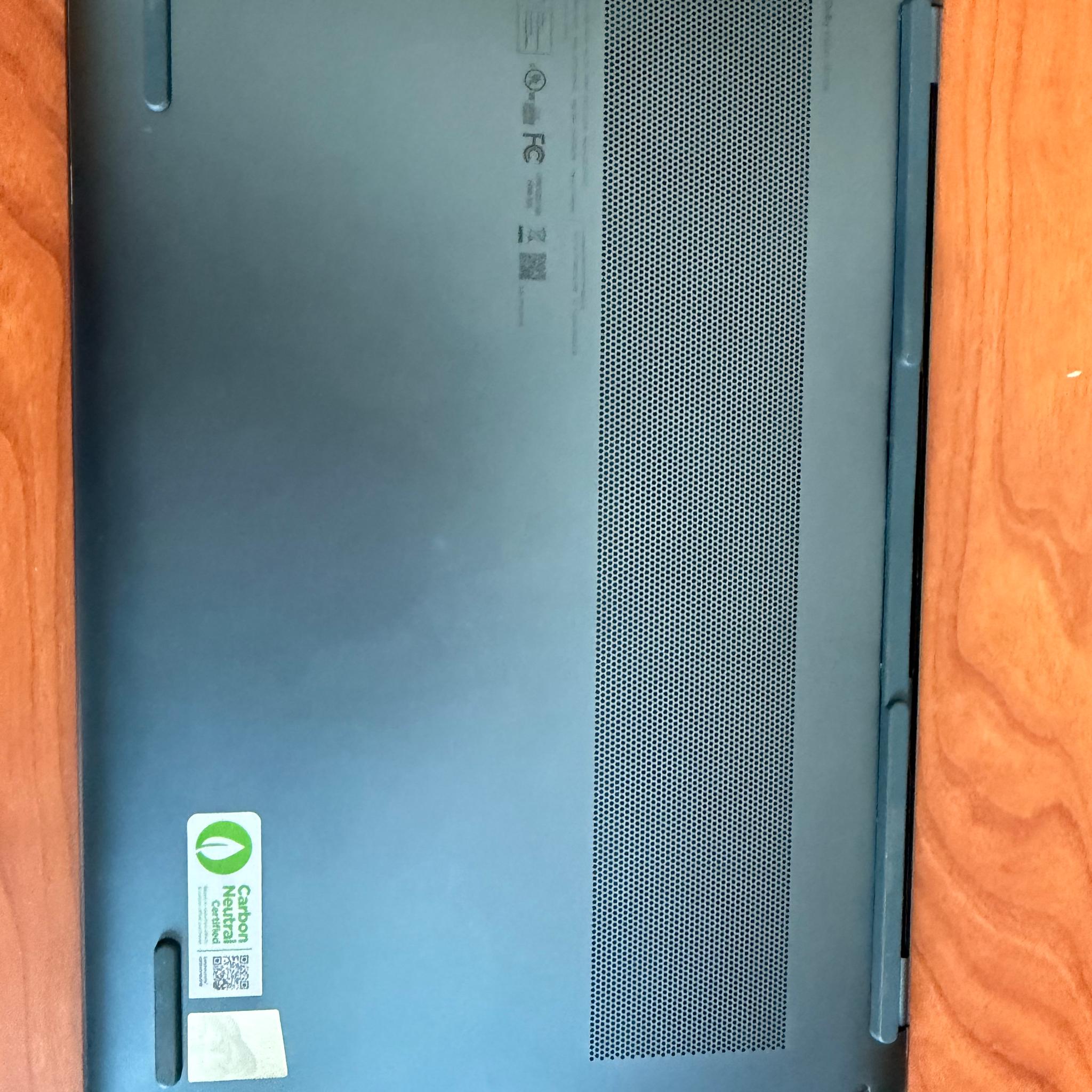 Lenovo Yoga Slim 9i Copilot+ 14" 4K 120Hz OLED Touch Intel Ultra 7 258 32GB 1TB