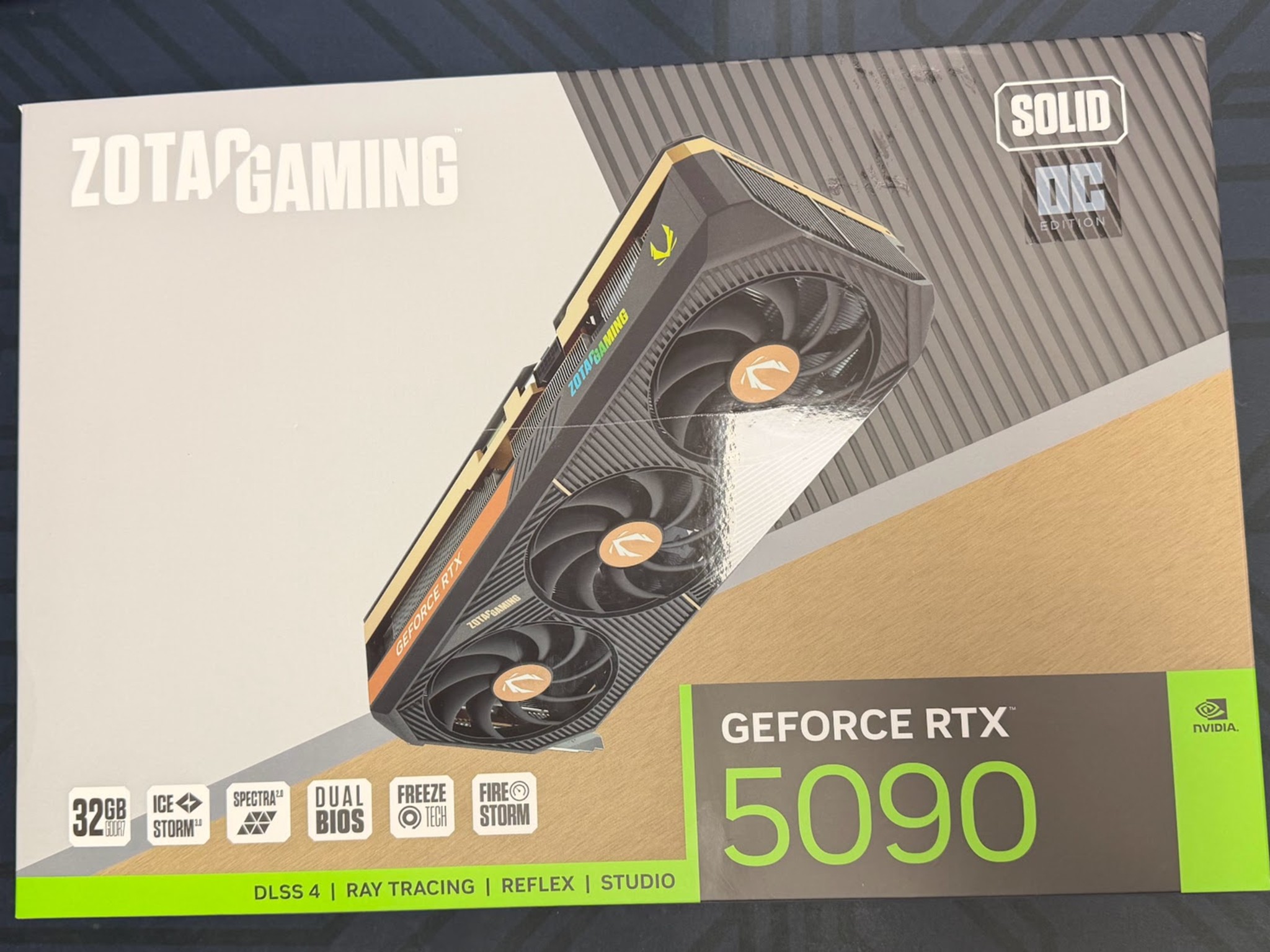 ZOTAC GAMING GeForce RTX 5090 SOLID