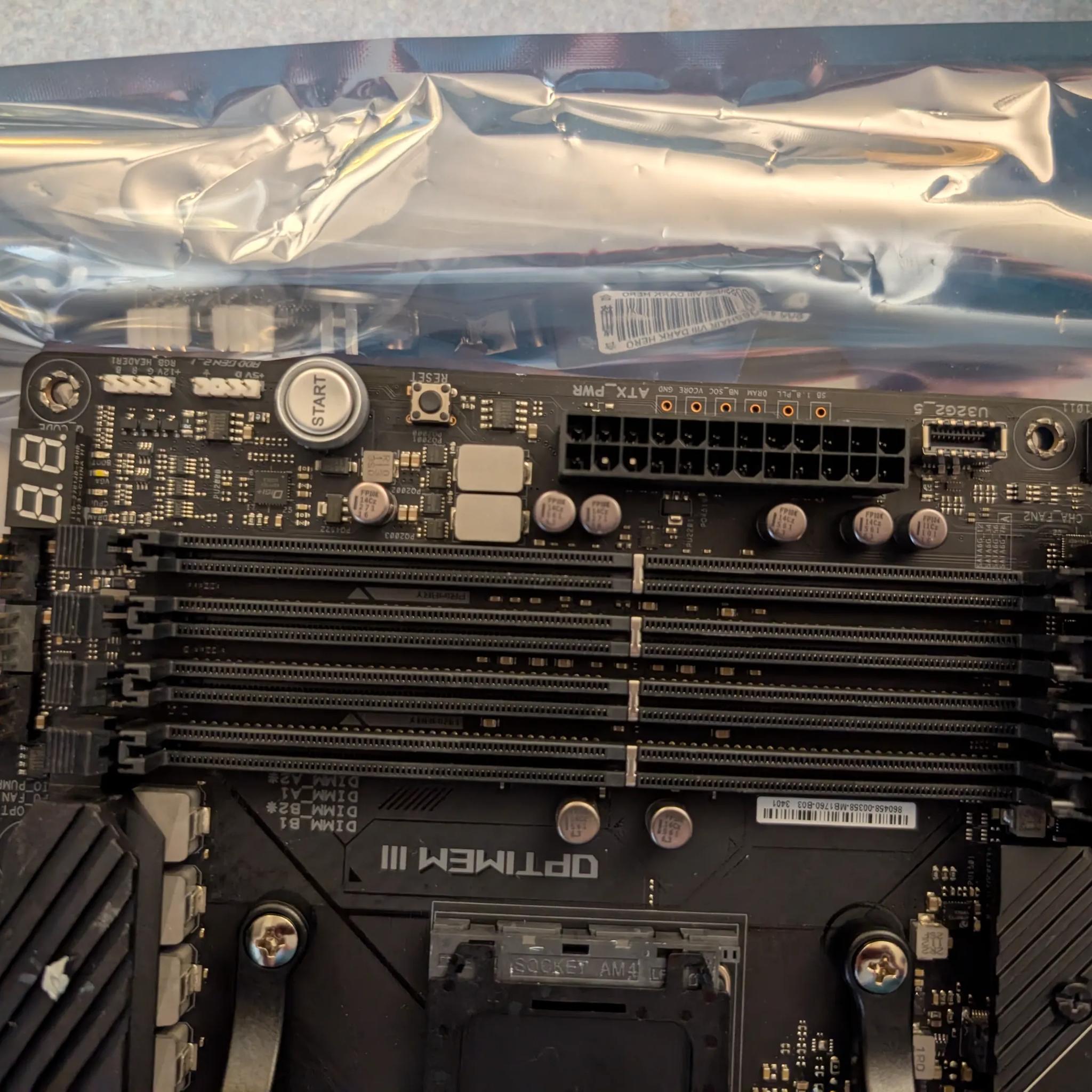 Asus ROG Crosshair DarkHero x570 motherboard