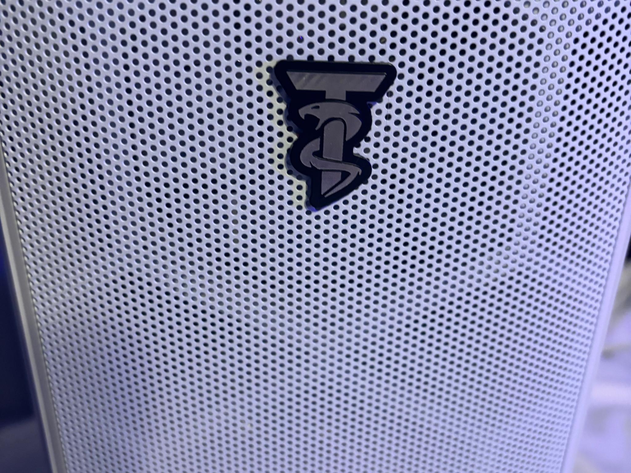 White ATX PC case ‼️NO FRONT PANEL SCREWS‼️