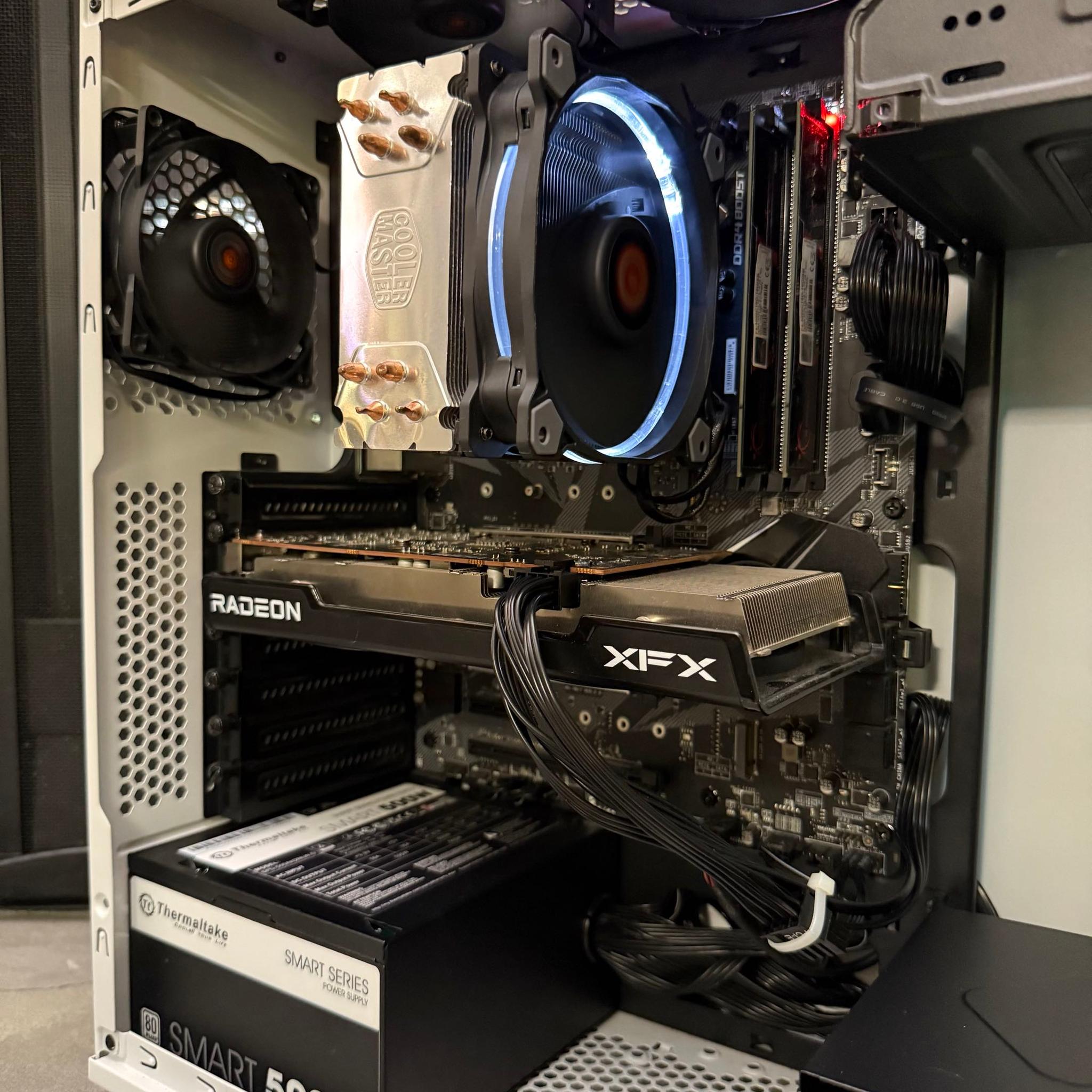 🤍 Minimalist White Gaming PC | RX 6600 + i7-8700 | 16GB RAM | 1TB SSD