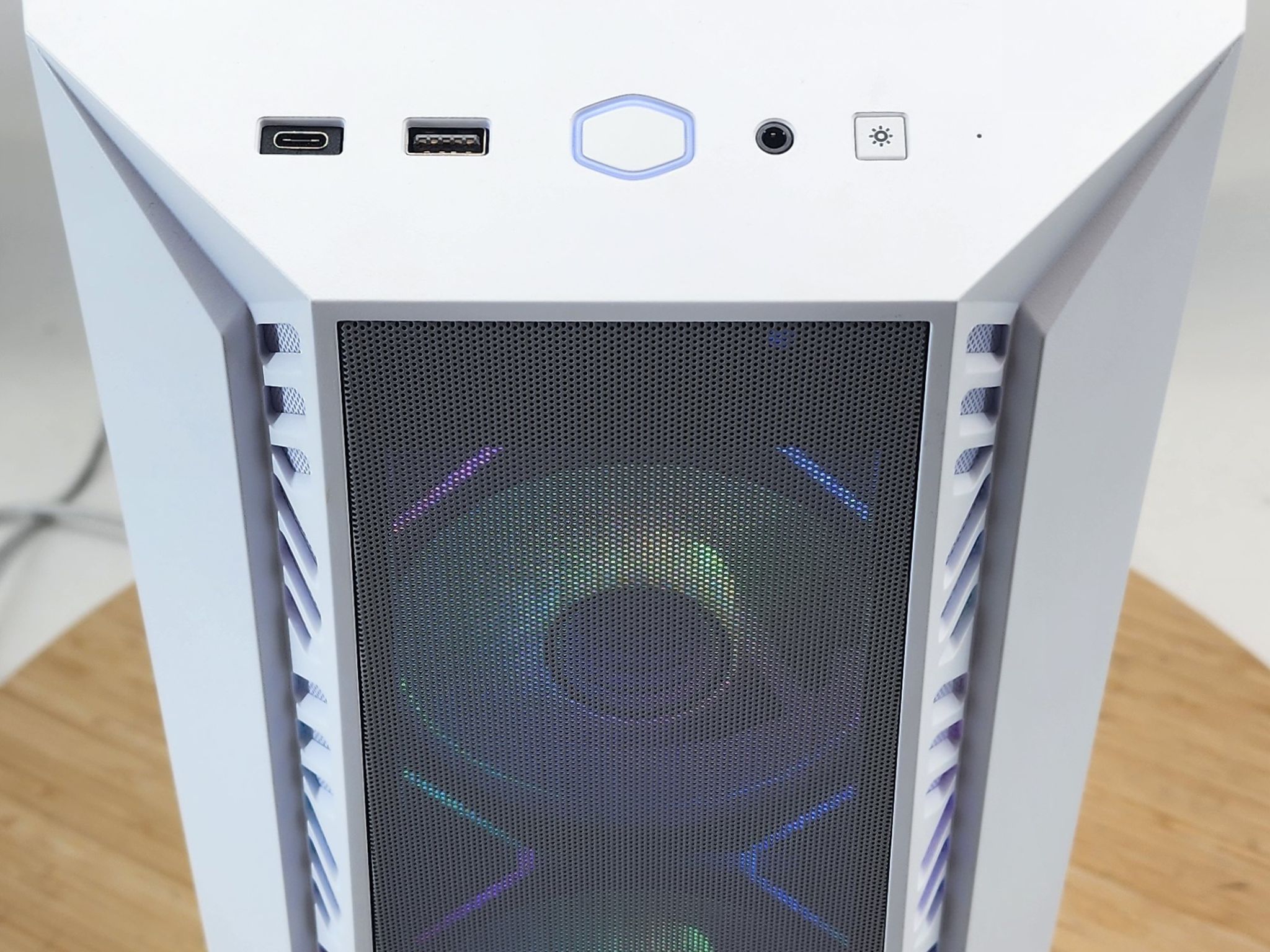 Gaming PC Ryzen 7 5700X 16GB RAM 1TB SSD RX 6800 16GB Windows 11 Computer