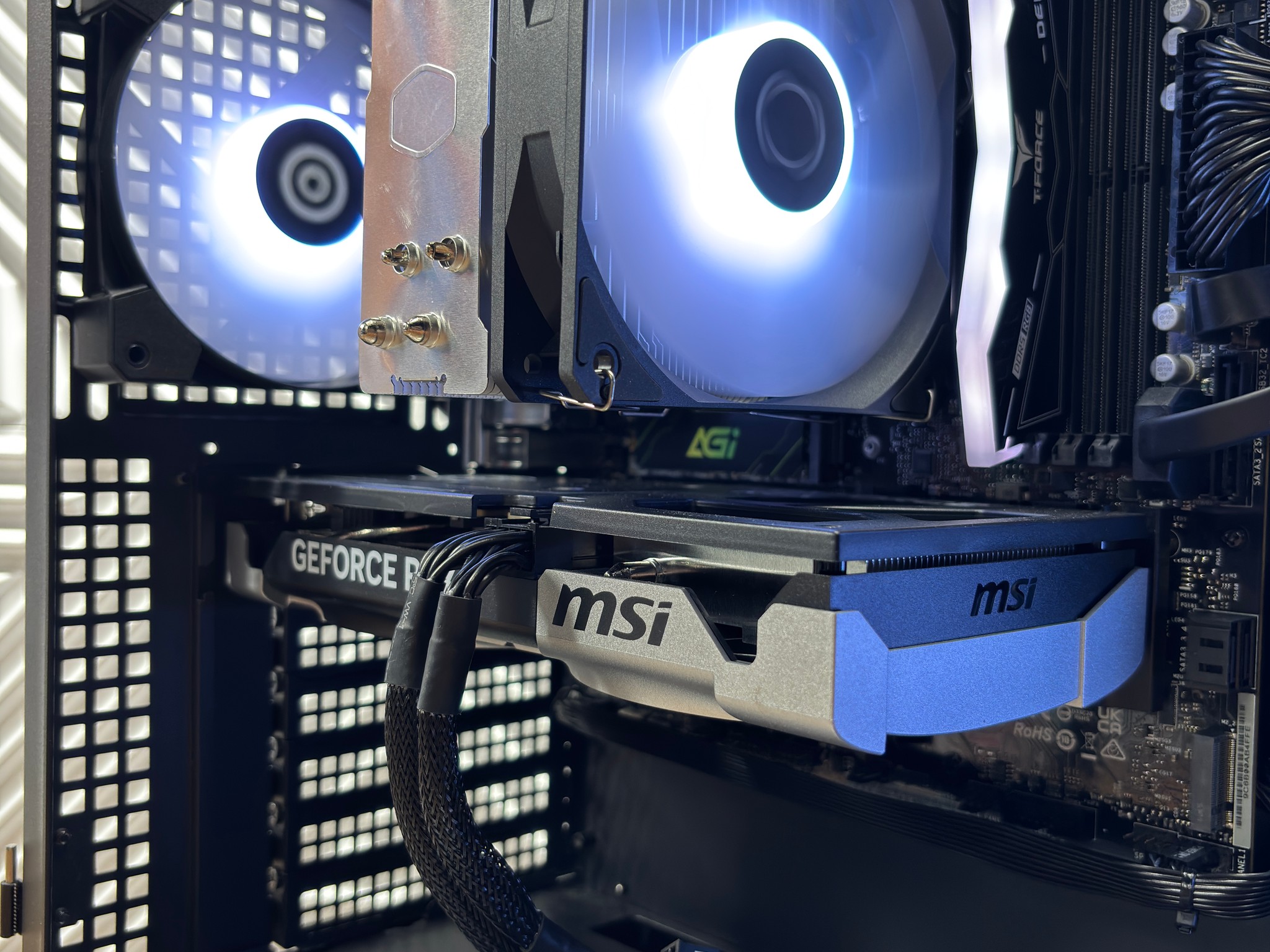 Ryzen 7 8700G + RTX 5060 Ti Gaming PC | 16GB DDR5-6000 | 2TB Gen4 NVMe | WiFi
