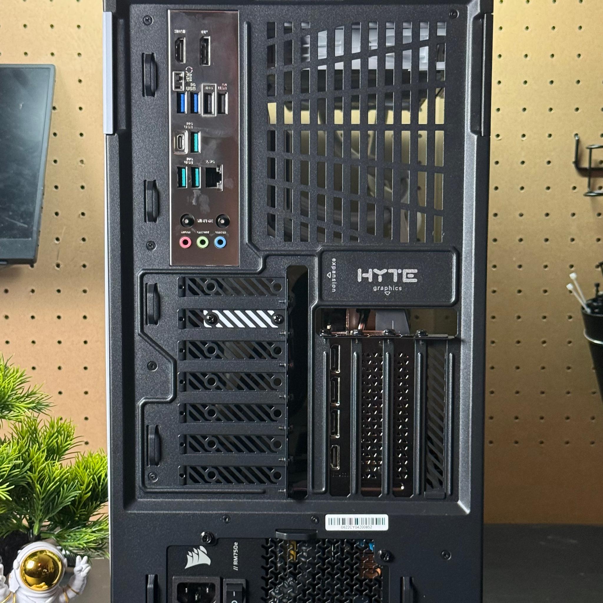 Brand New 4K Gaming PC | RTX 5080 | Ryzen 7 9800x3D | 32GB DDR5 | 4TB | Windows 11