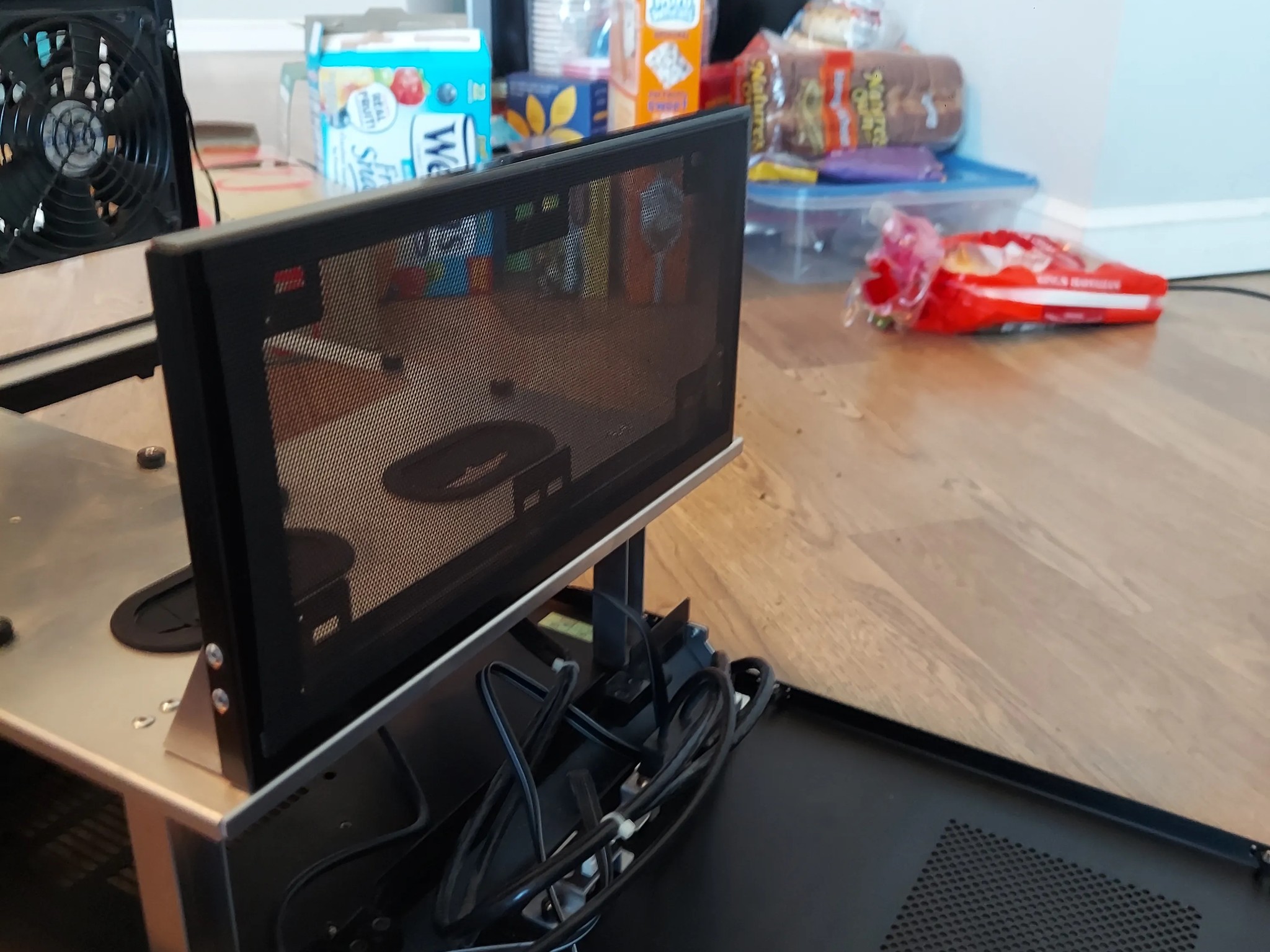 LIAN LI PC-V33