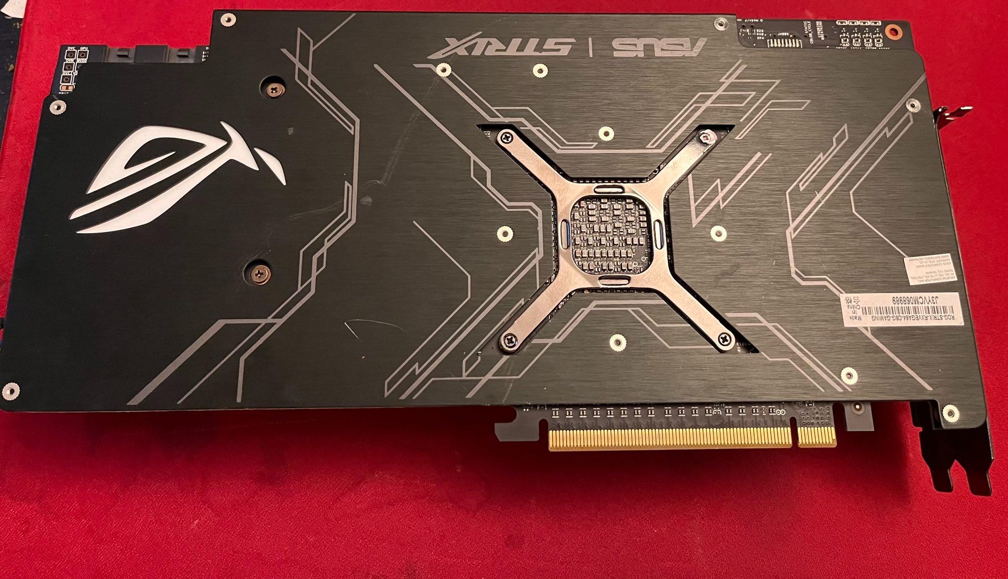Asus RX VEGA 64 ROG STRIX 