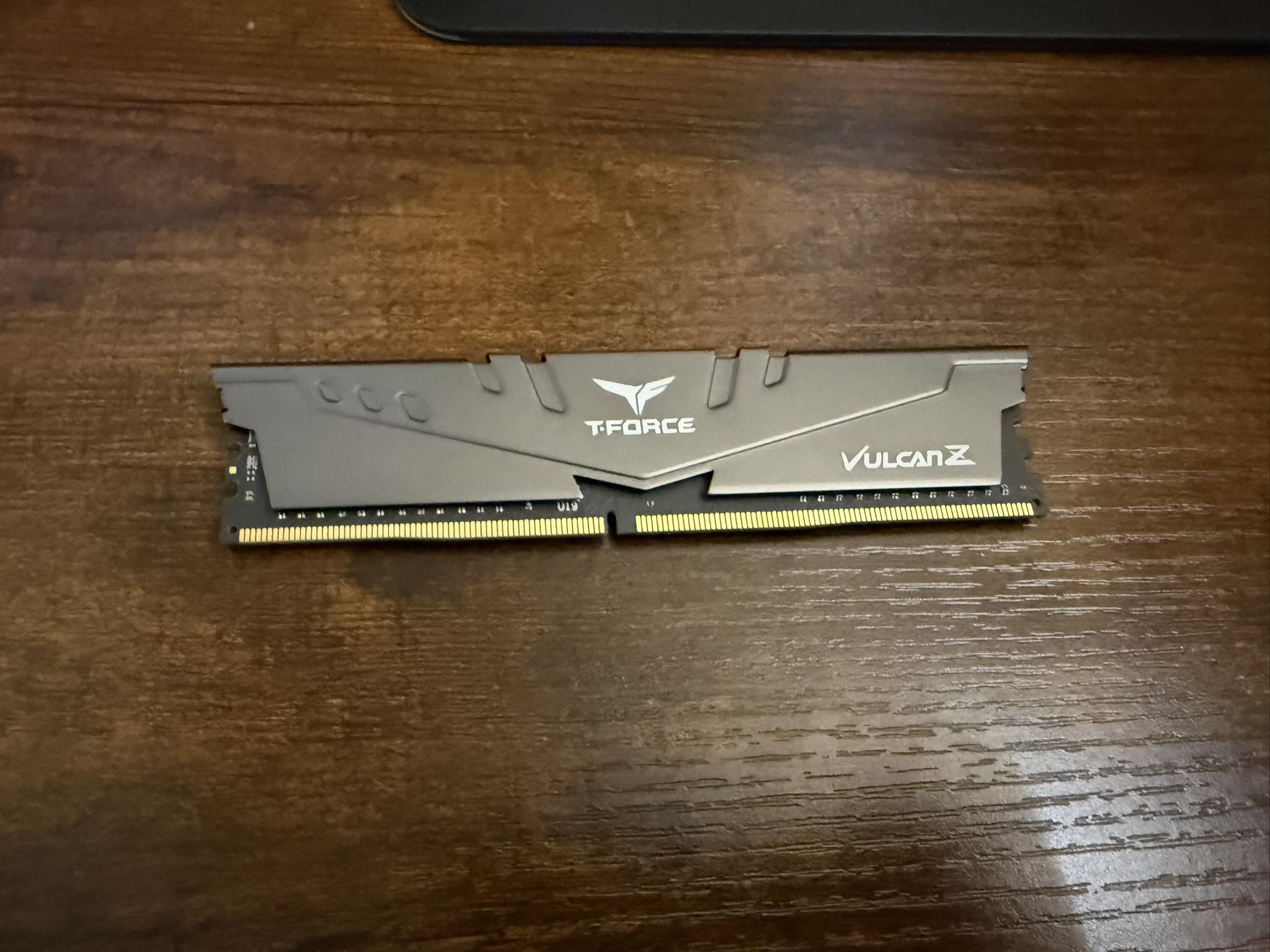 TEAMGROUP T-Force Vulcan Z DDR4 32GB Kit (2x16GB) 3200MHz (PC4-25600) CL16
