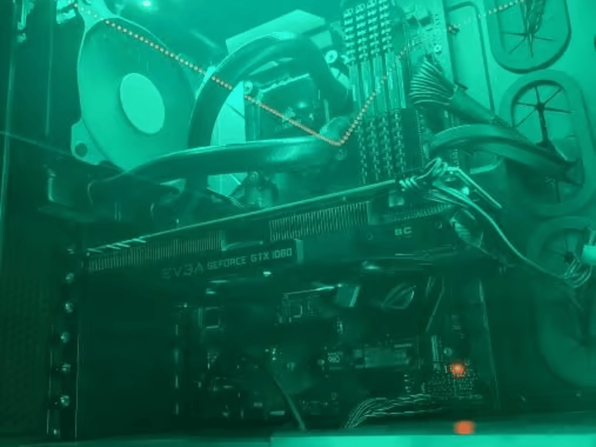 intel core i5 7600k + EVGA SC GTX 1080. Bang for your buck RGB build 