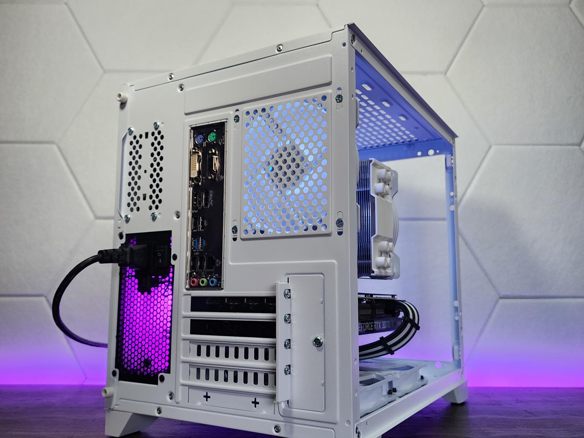 🤍💙 RTX 3070 // Core i5 12400F // 16GB 4800MHz DDR5 // 1TB NVMe Gen 4