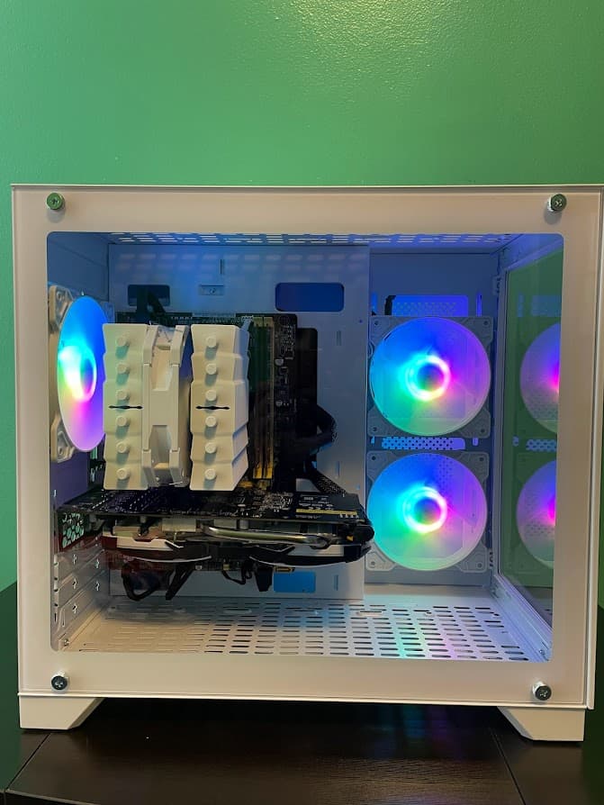 SLEEK WHITE Gaming PC| Intel i5 / AMD RX470 / 8GB / 256GB SSD WIN 10 PRO