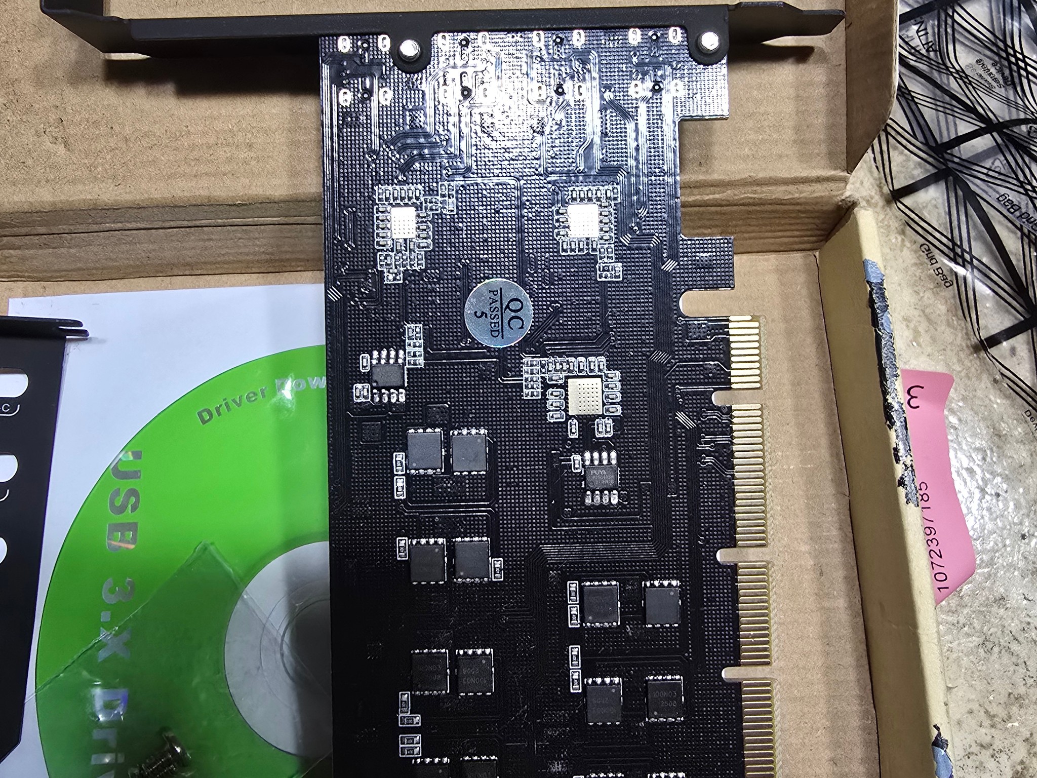 USB PCIe 4 USB Type-C Ports PCIe USB 3.1 (USB 3.2 Gen 2) with 10 Gbps Power Delivery Card