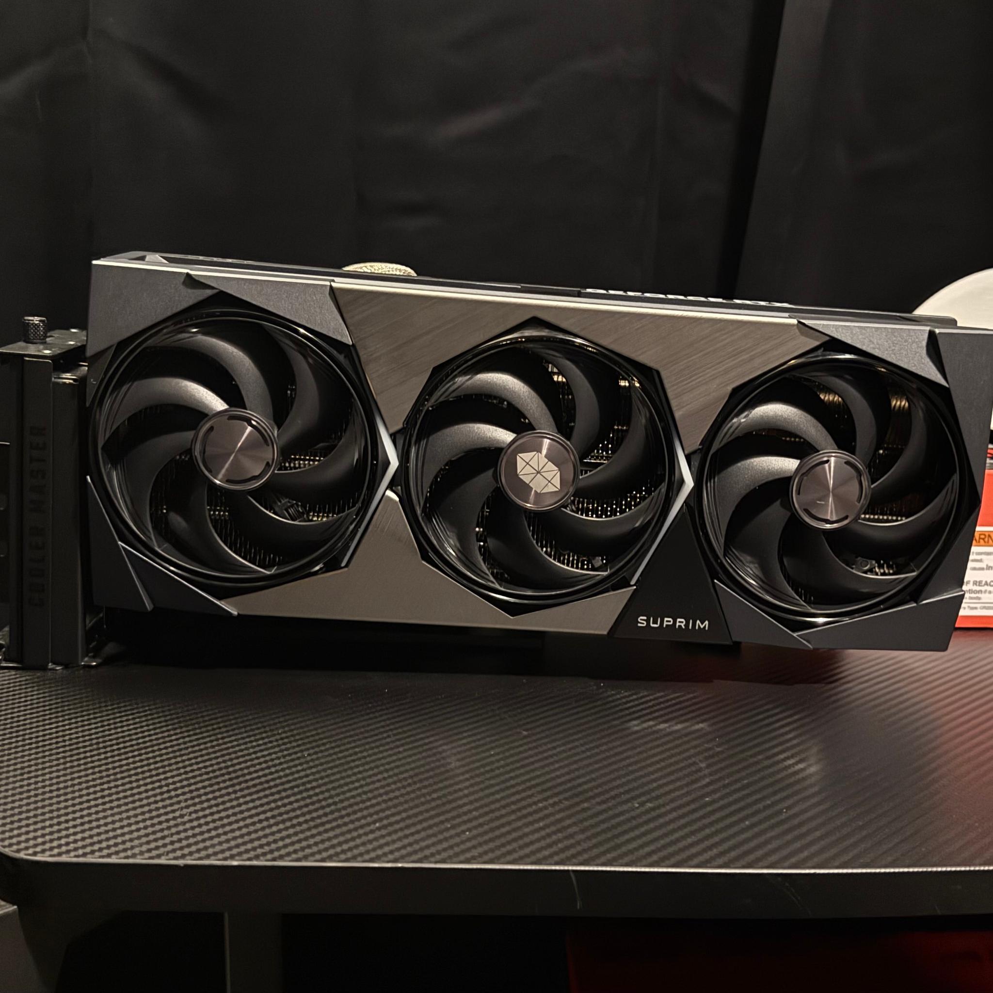 MSI RTX 5090 SUPRIM SOC
