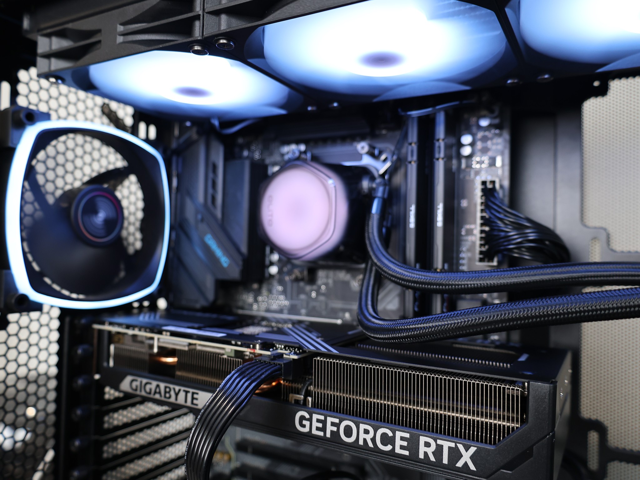 1440p/4K Ready Custom PC | 7900X | 5070 | 32GB | 2TB