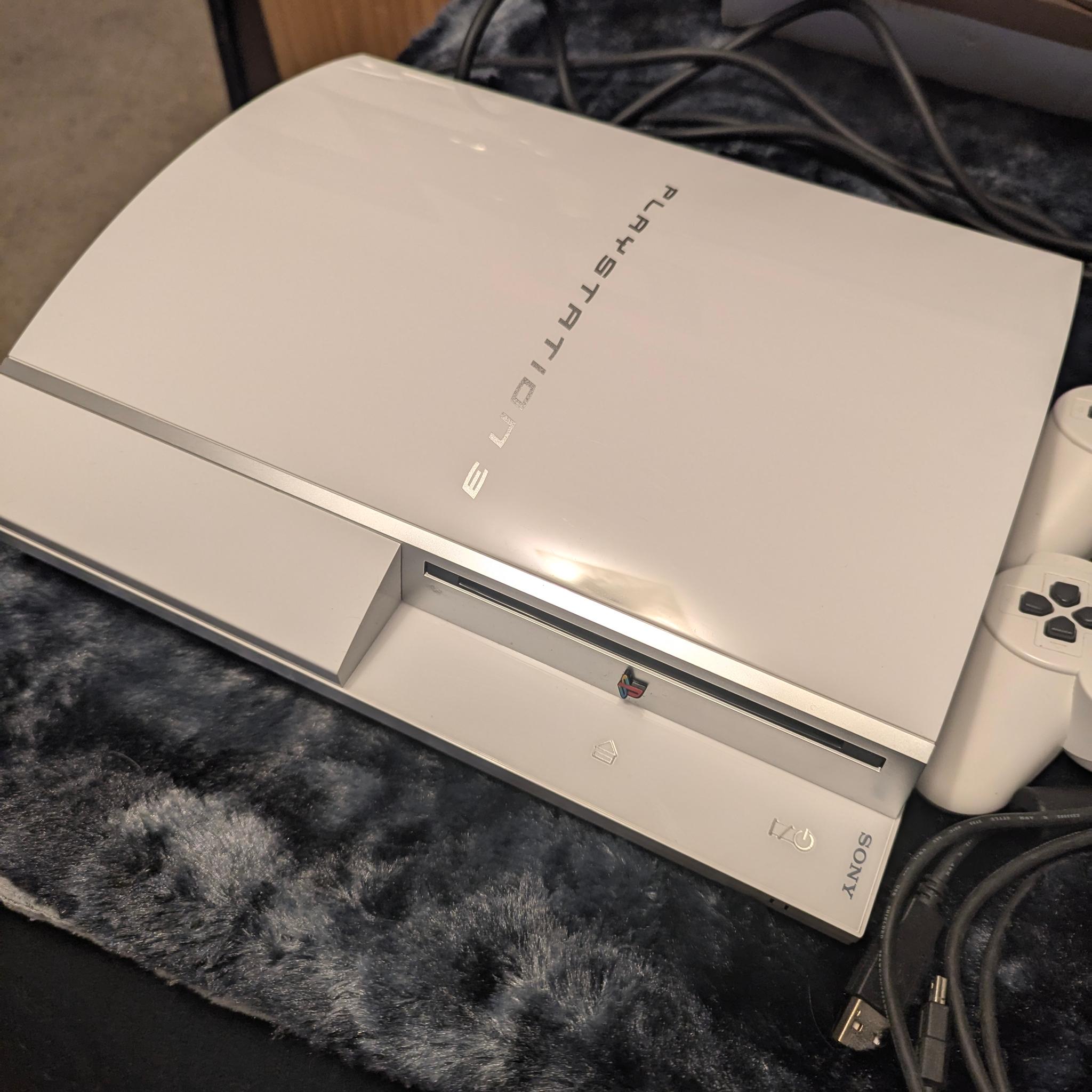 White Japanese PS3 Japan Region + 500gb SSD & 4.91 EvilNat CFW (Original Box)