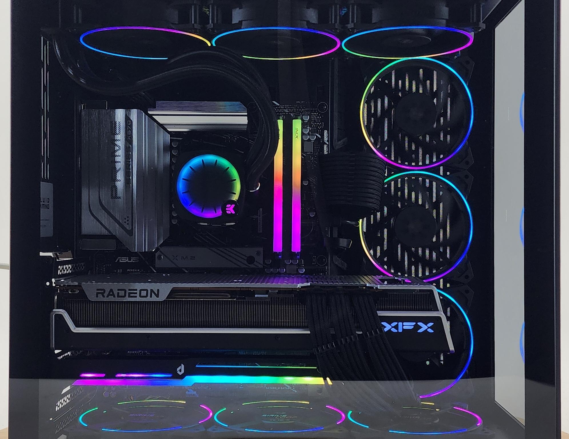 Gaming PC Ryzen 7 9800X3D 32GB RAM 2TB SSD RX 7900 XTX 24GB Windows 11 Computer