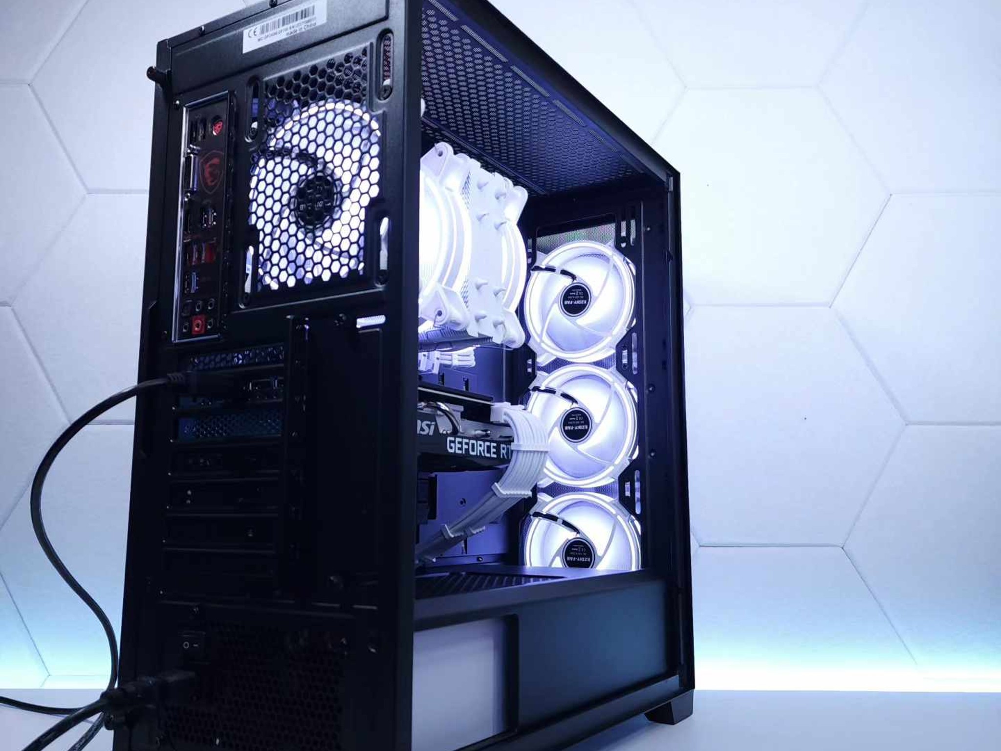 🖤🤍RTX 3070 | Ryzen 5 5600X | 32GB 3200MHz | 1.5TB NVMe/Sata SSD*
