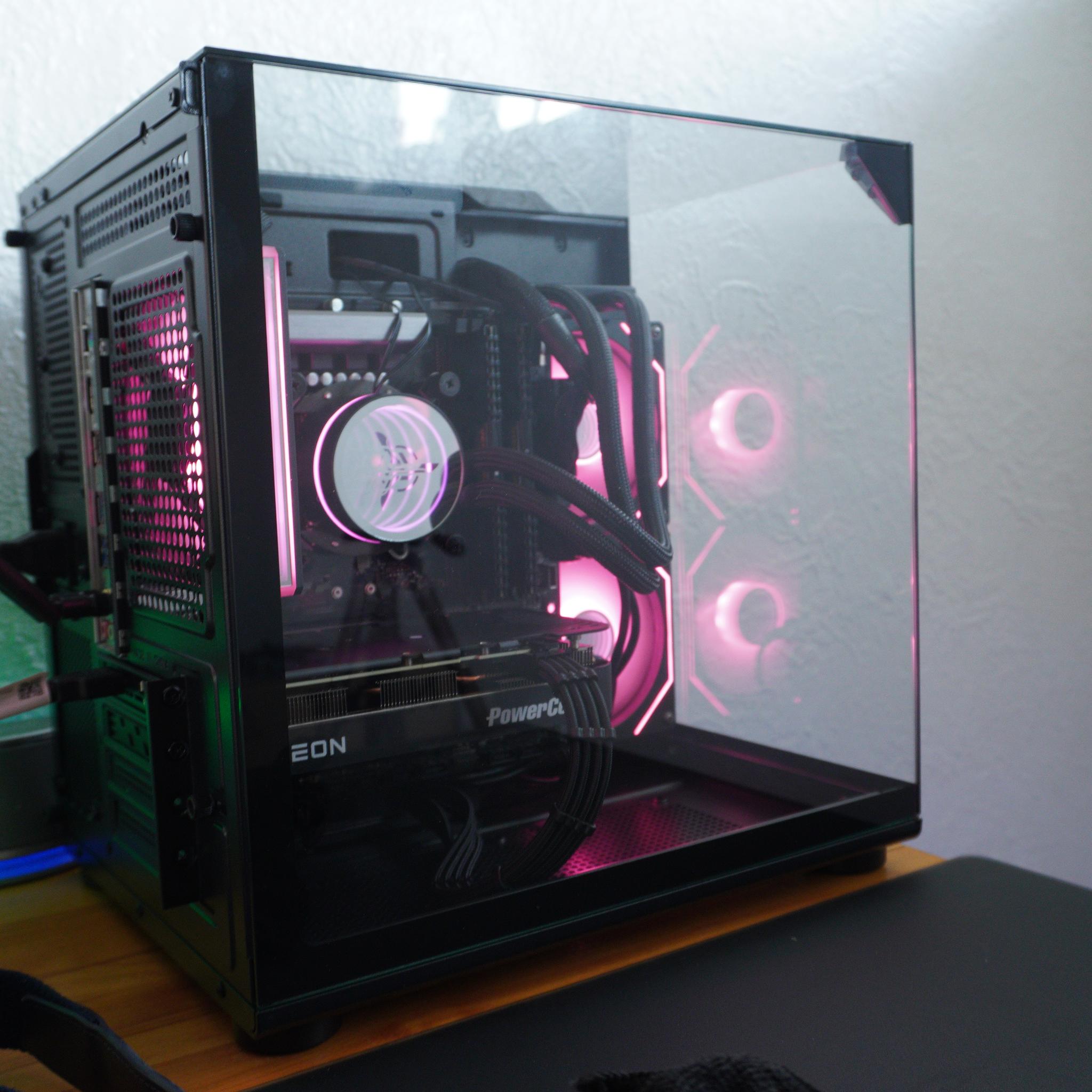 RX 9060XT 16 BLACKOUT GAMING PC