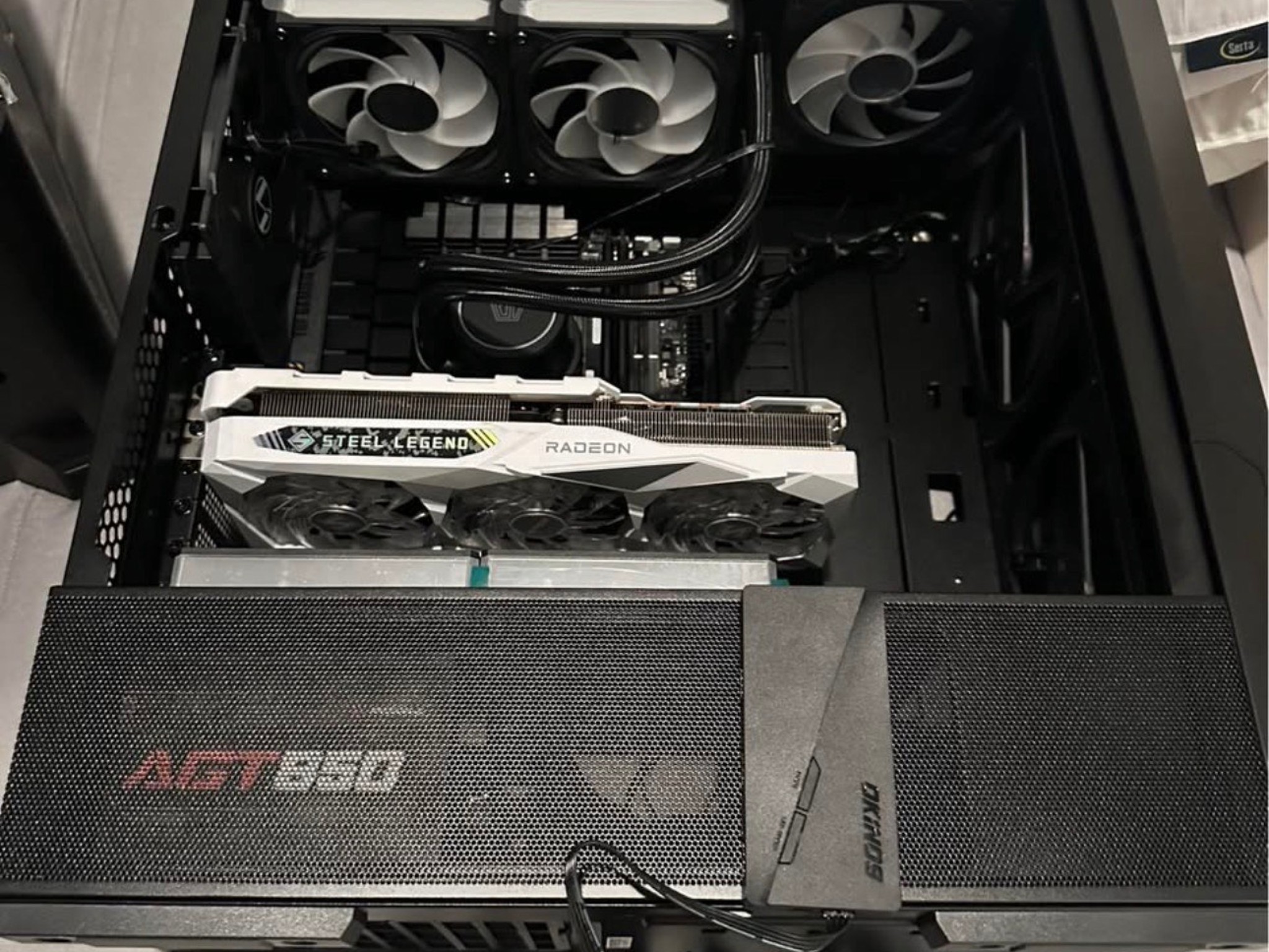 Ryzen 7 7700x, rx7900 gre, DDR5 32gb