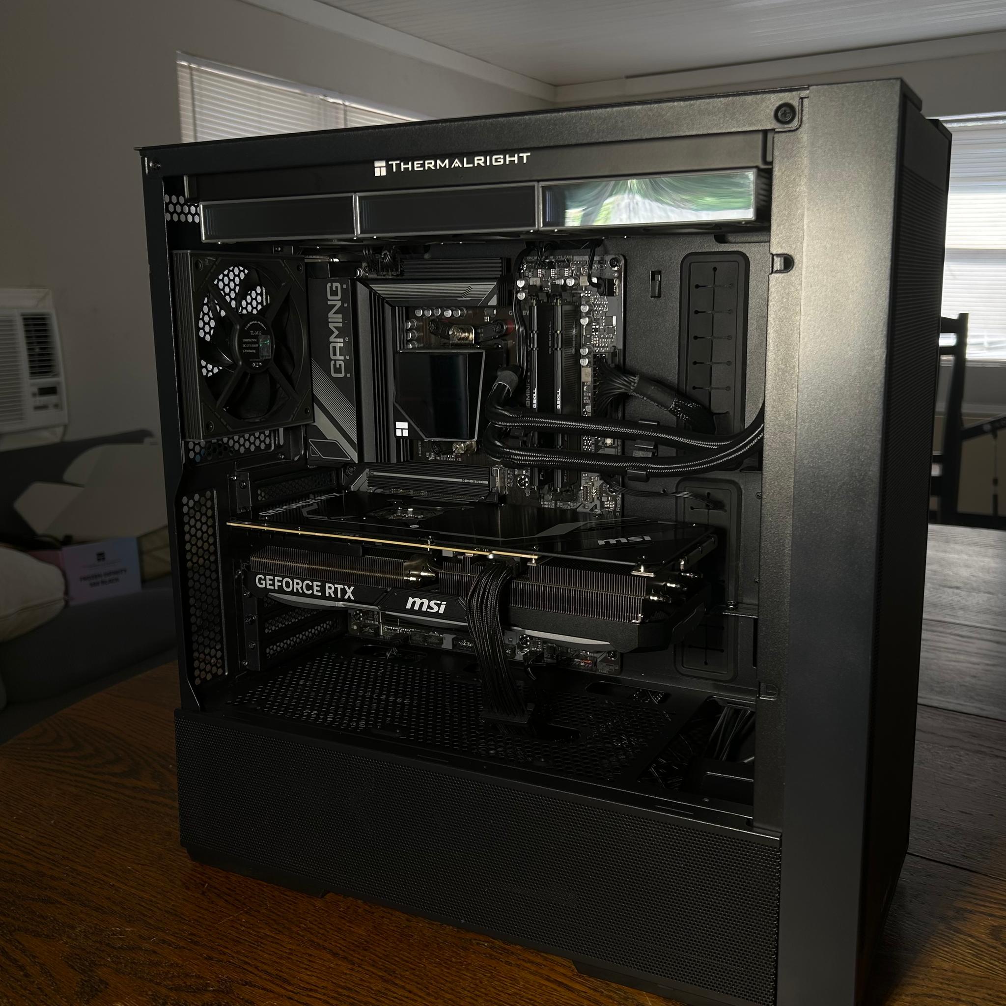 4080 SUPER & 7 7700X GAMING PC