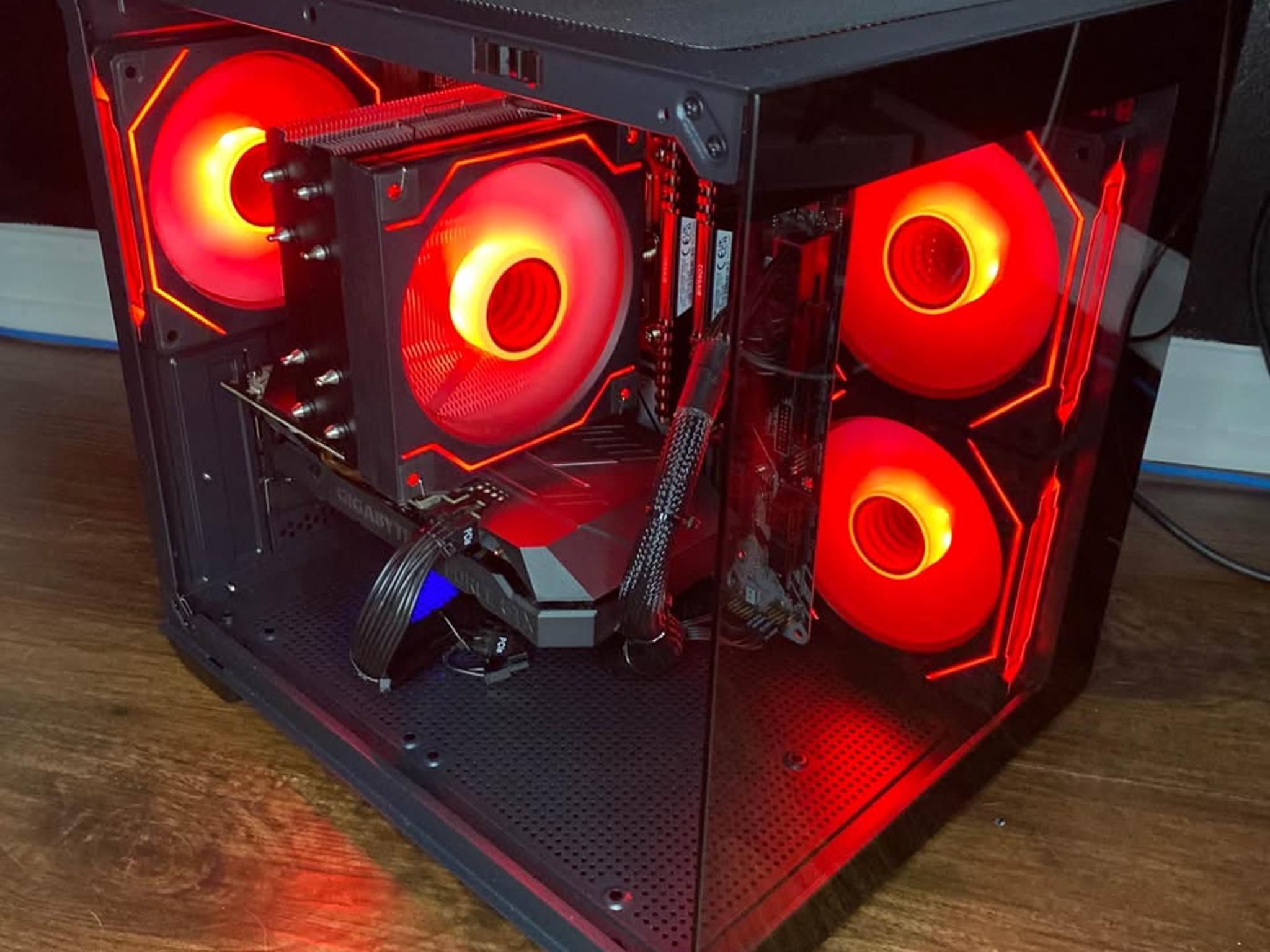Black Gaming PC (GTX 1660 Ti 6GB + I5-9400F + 16GB DDR4 + SSD)