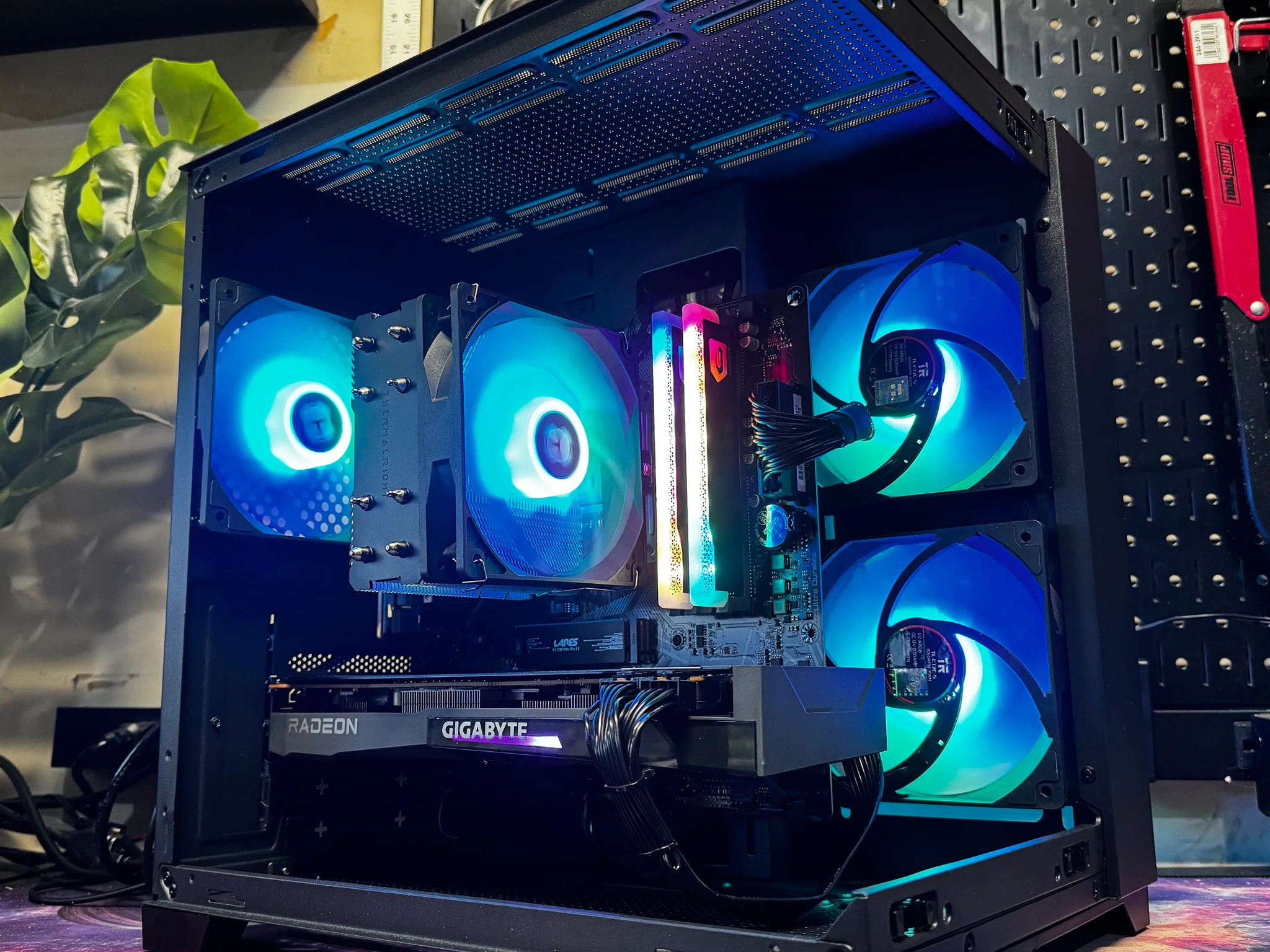 [Romulus] || Ryzen 5 5600 + RX 6700 XT 12G w/ 16GB DDR4 & 1TB M.2 NVMe SSD