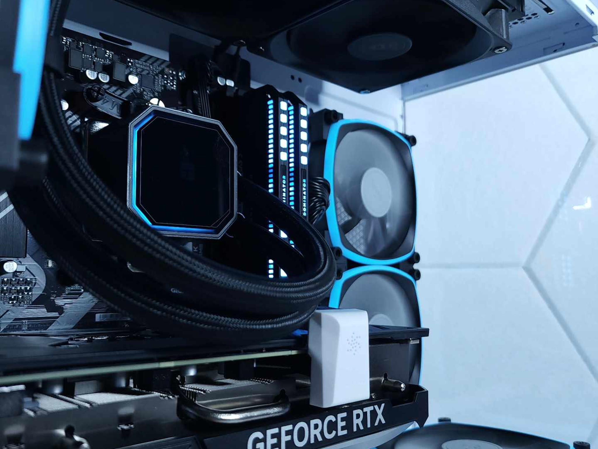 💙💙RTX 4070Ti || Ryzen 7 7700X || 2TB NVMe SSD || 32GB DDR5* || 1440p Gaming PC
