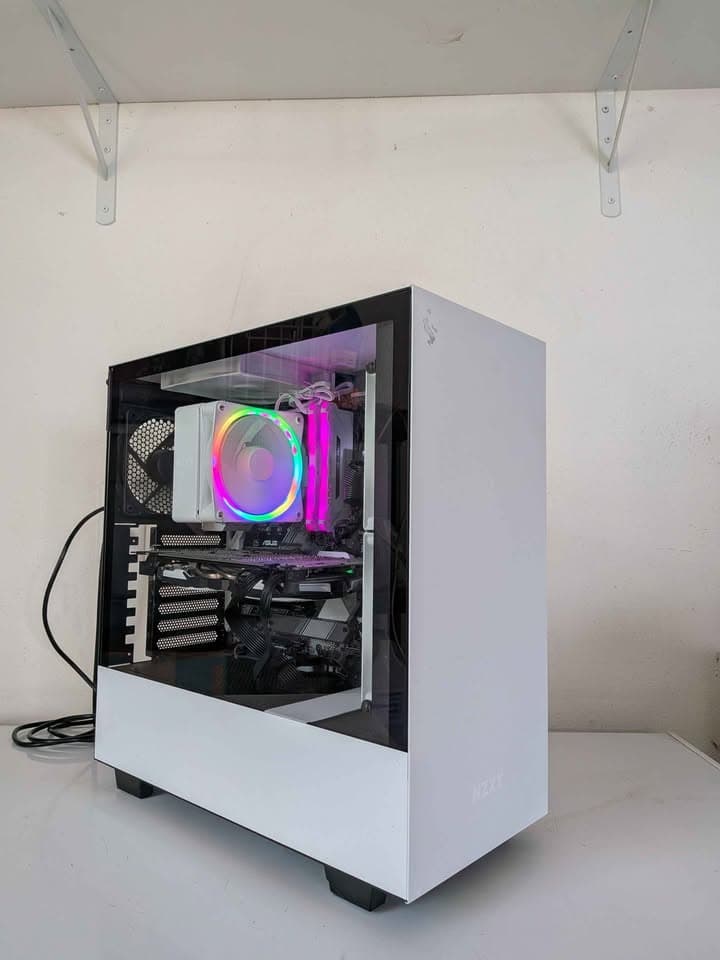 GeForce RTX 2070 Super Custom Gaming PC - Core i7-9700, 16GB RAM, 512GB SSD